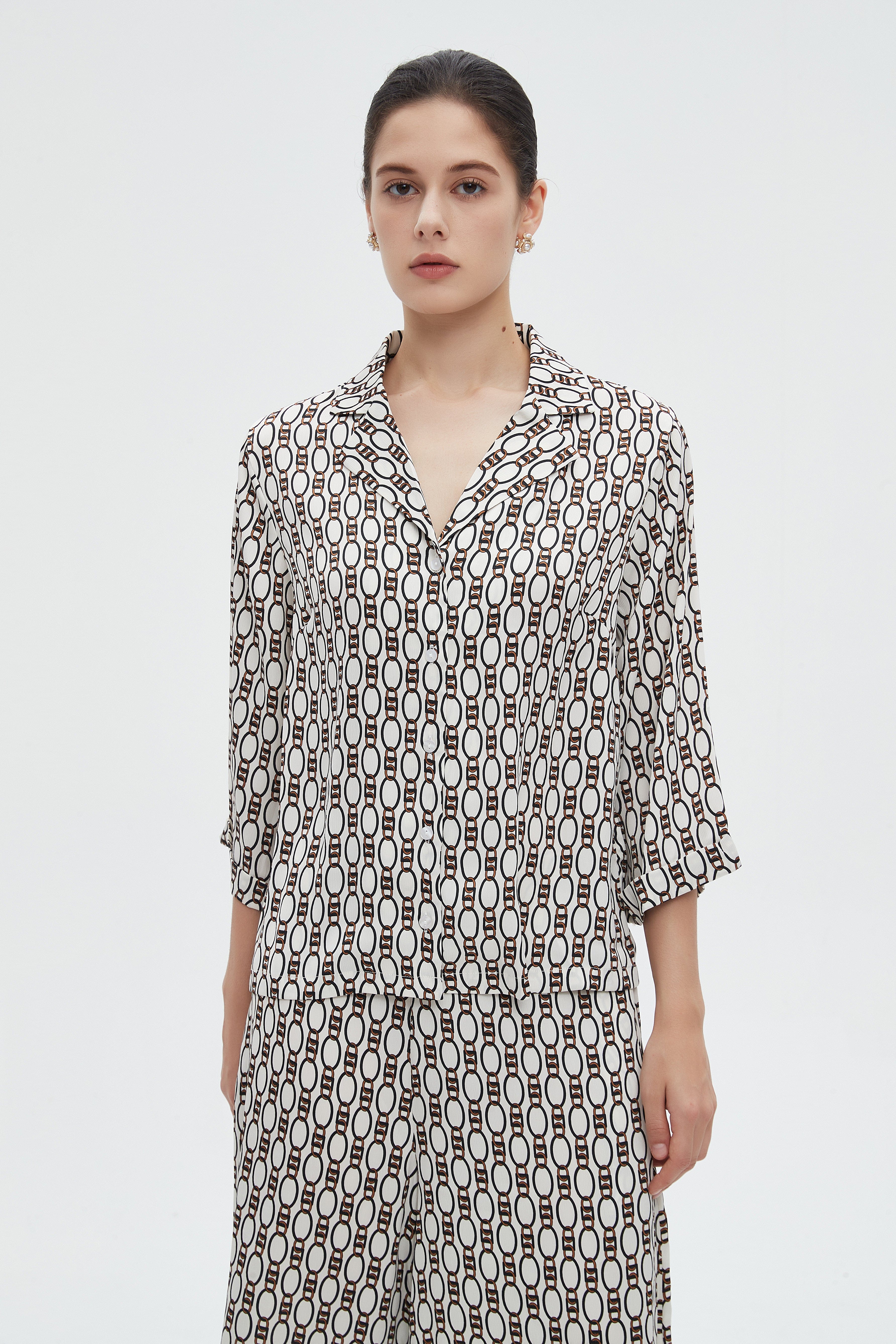 ميكا بلوزة نسائية 3/4 كم مشجرة بياقة