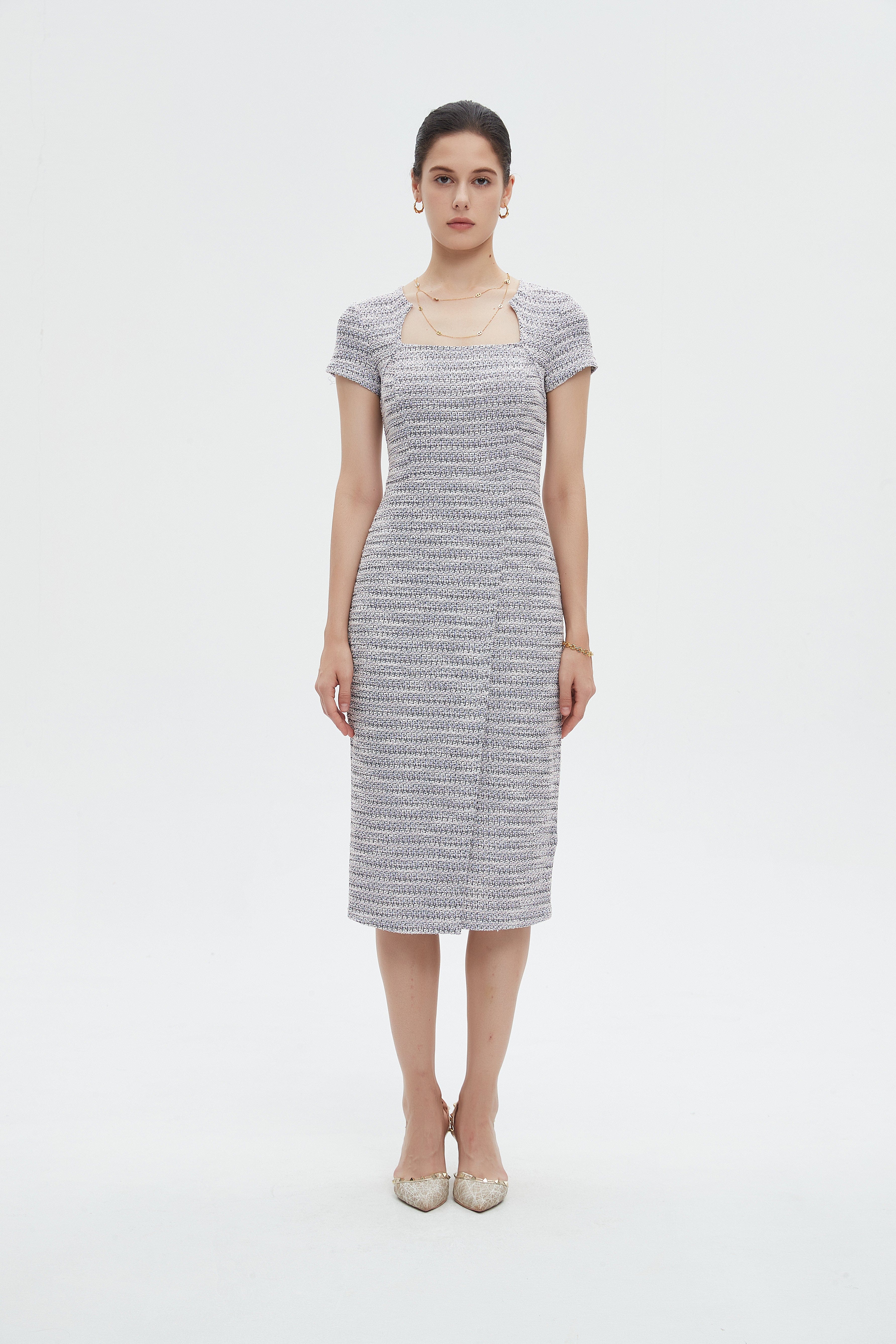 ميكا فستان نسائي ميدي مخطط بفتحة رقبة مربعة