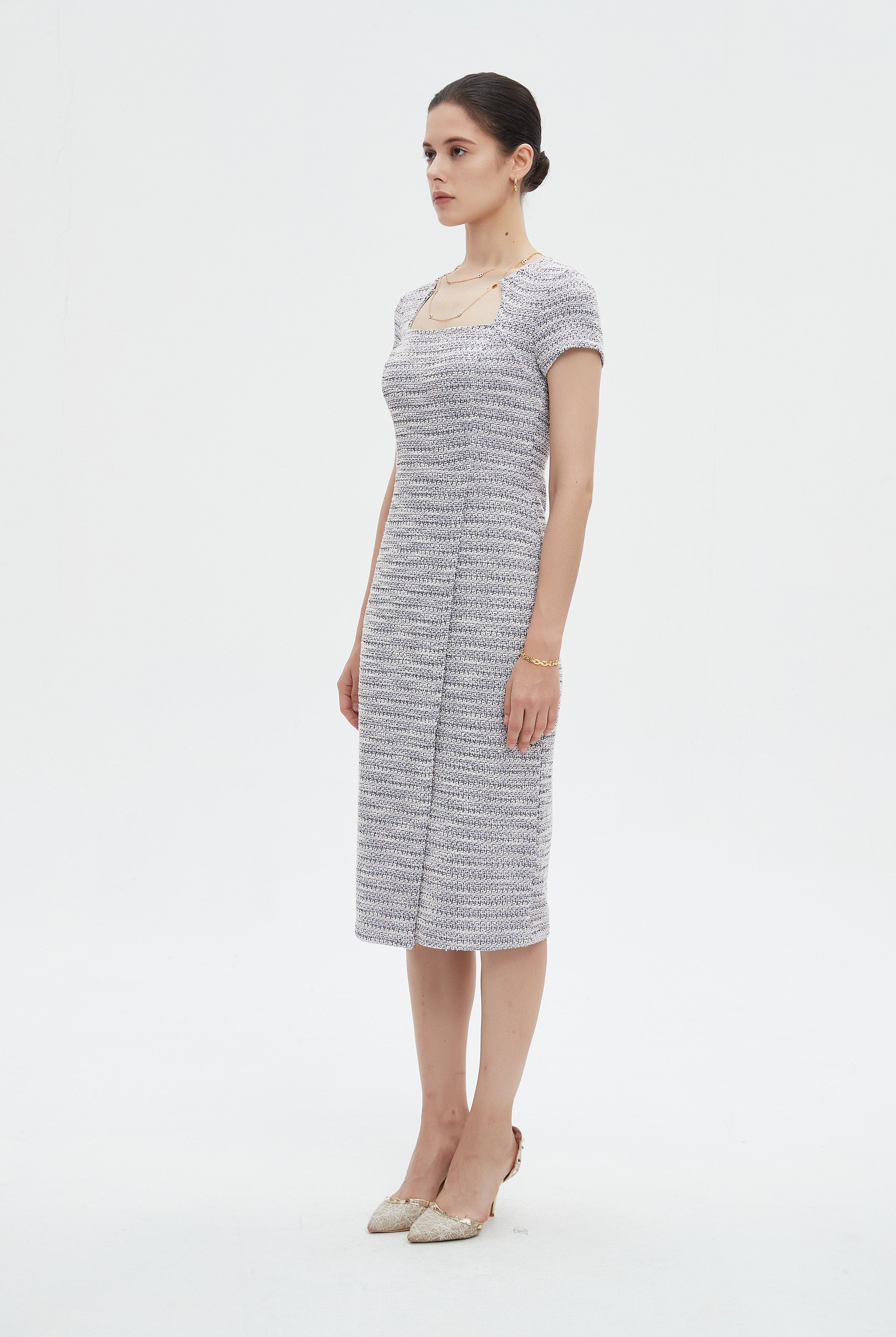 ميكا فستان نسائي ميدي مخطط بفتحة رقبة مربعة