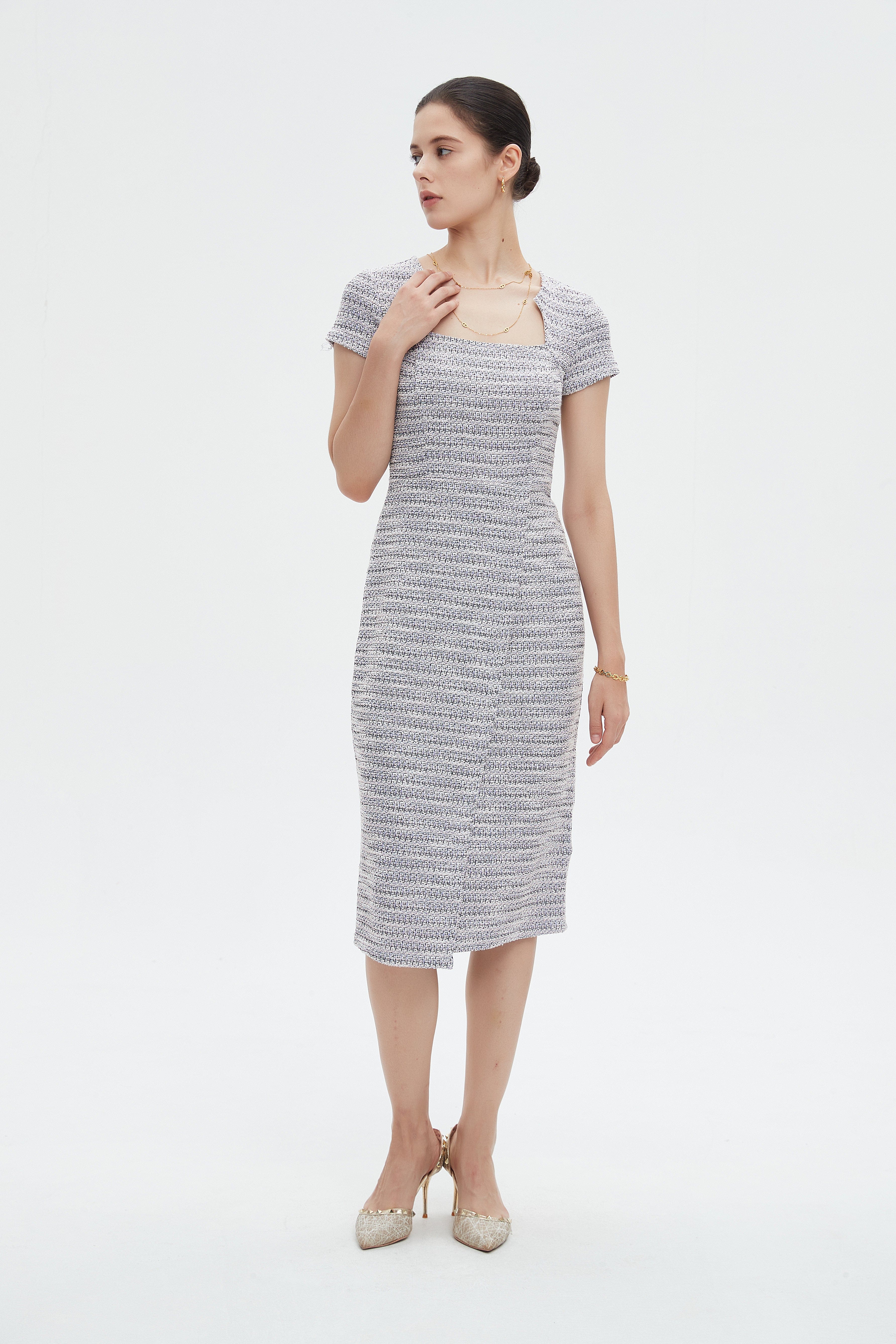 ميكا فستان نسائي ميدي مخطط بفتحة رقبة مربعة