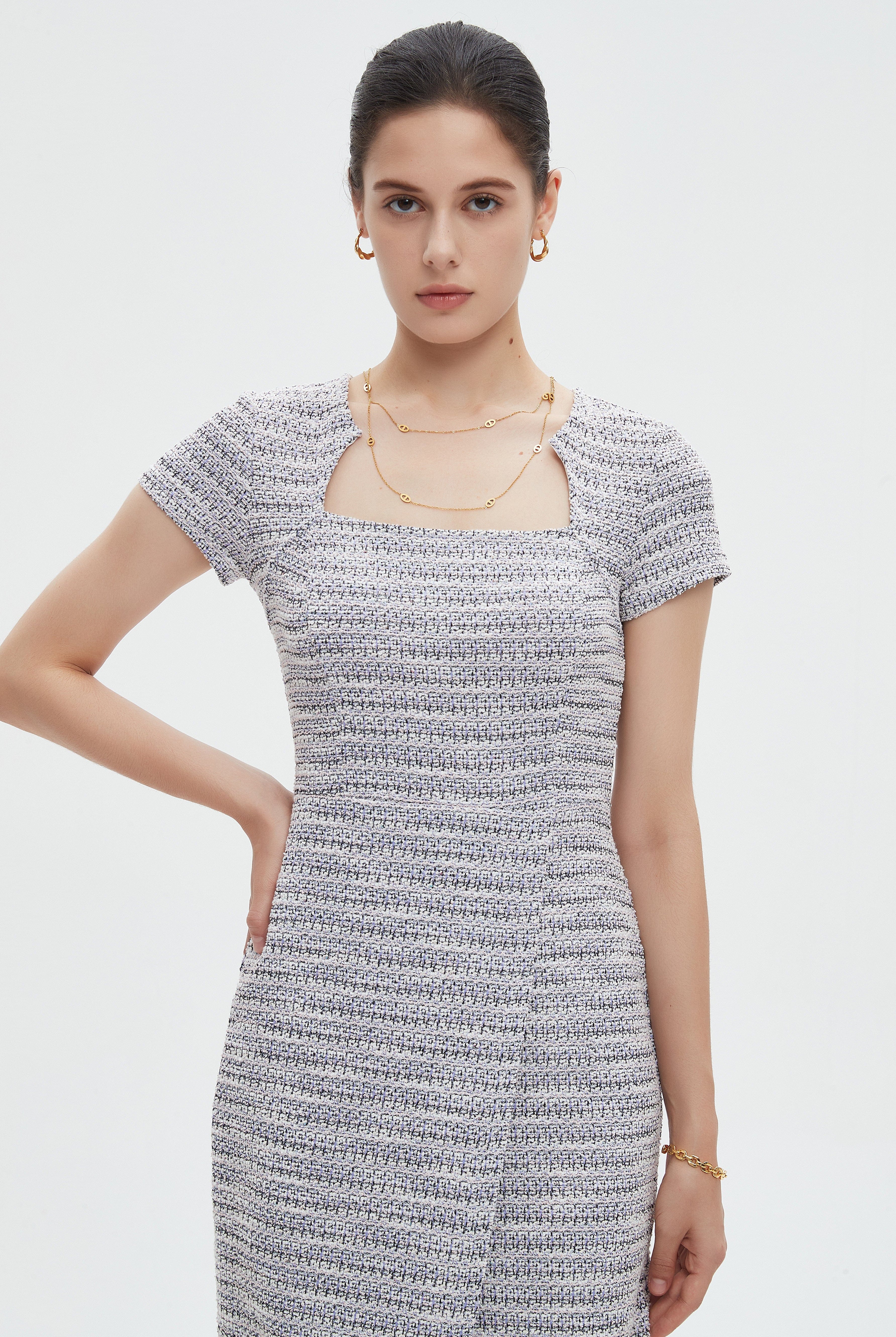 ميكا فستان نسائي ميدي مخطط بفتحة رقبة مربعة