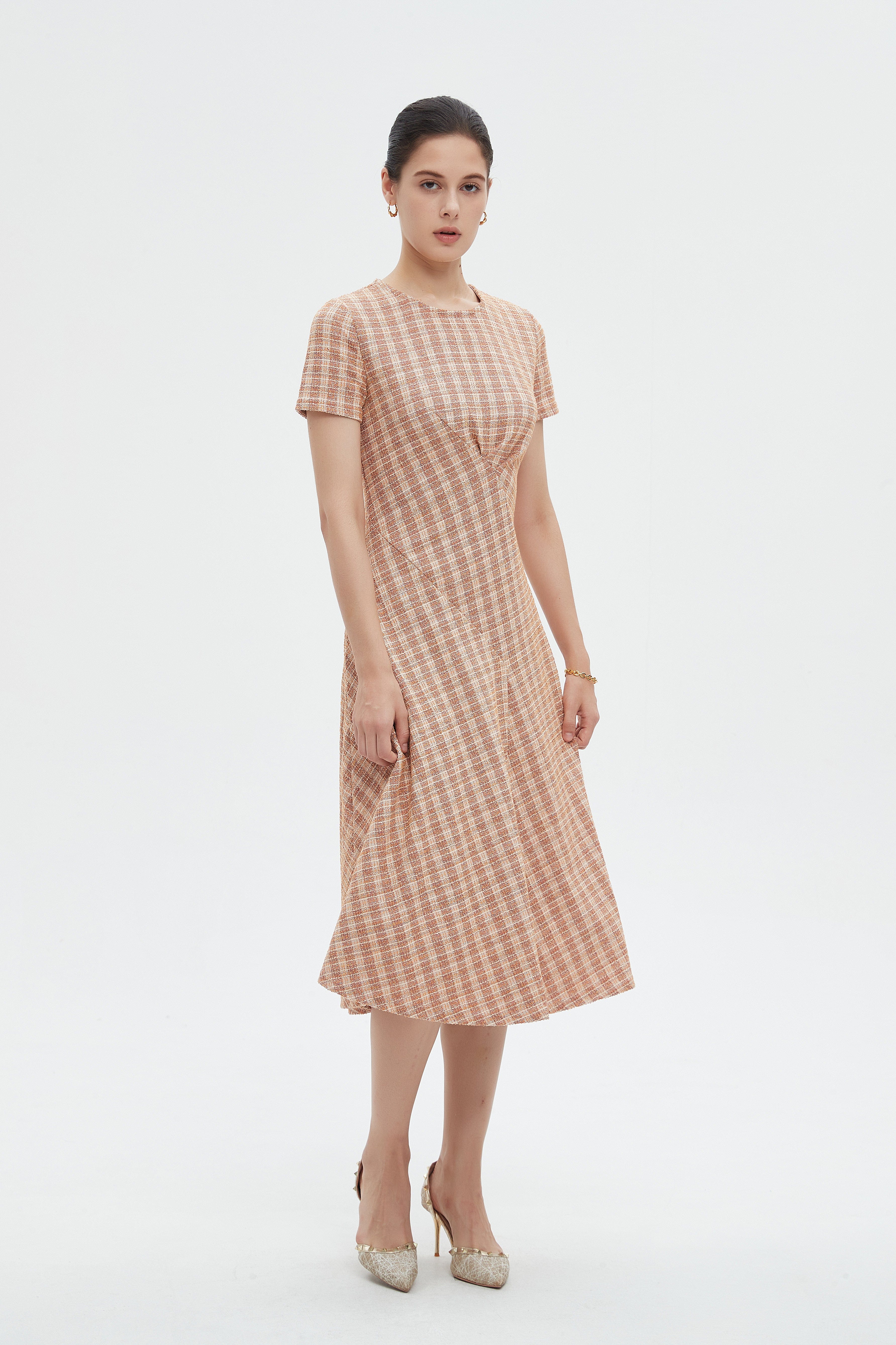 ميكا فستان نسائي ميدي نص كم مخطط