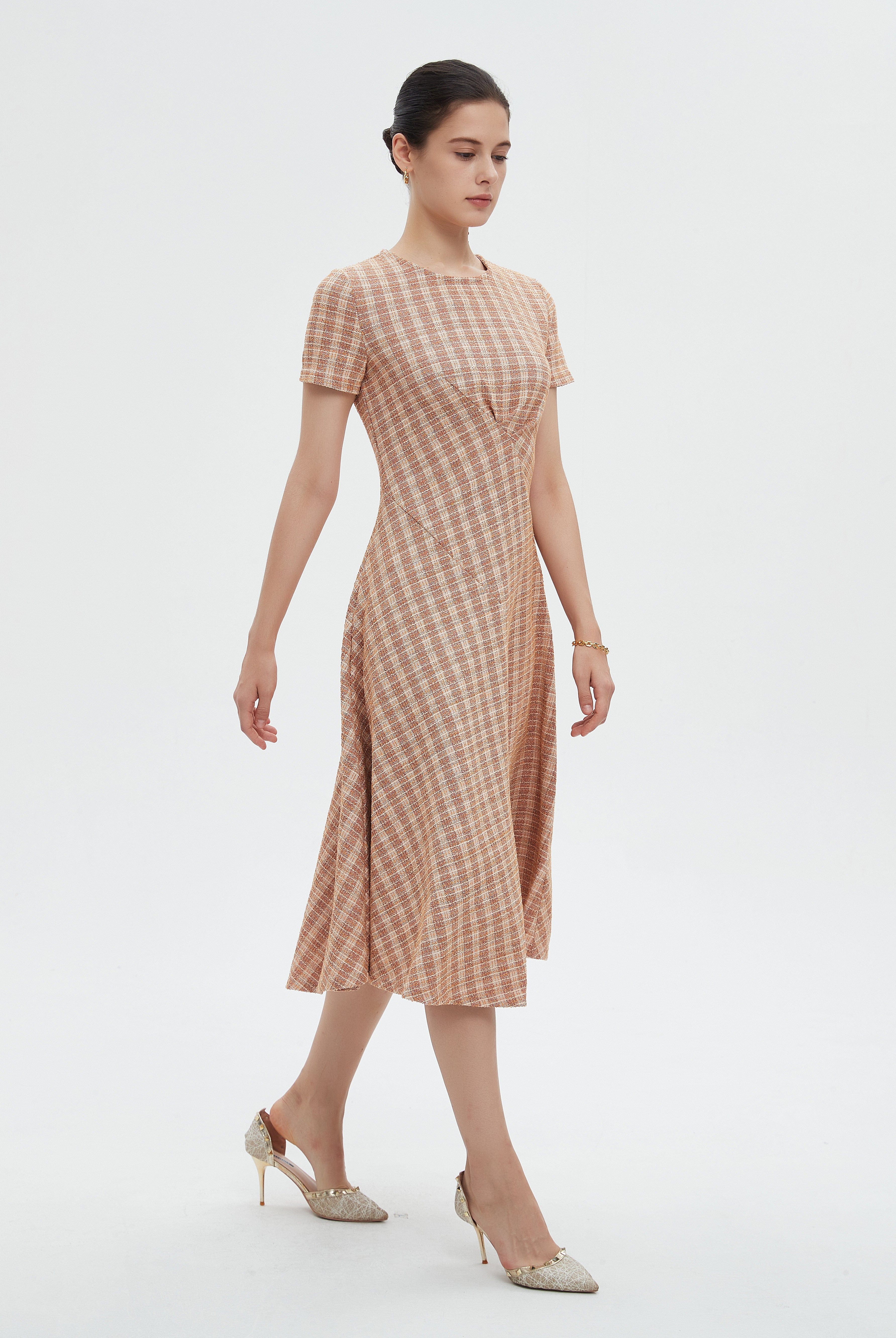 ميكا فستان نسائي ميدي نص كم مخطط