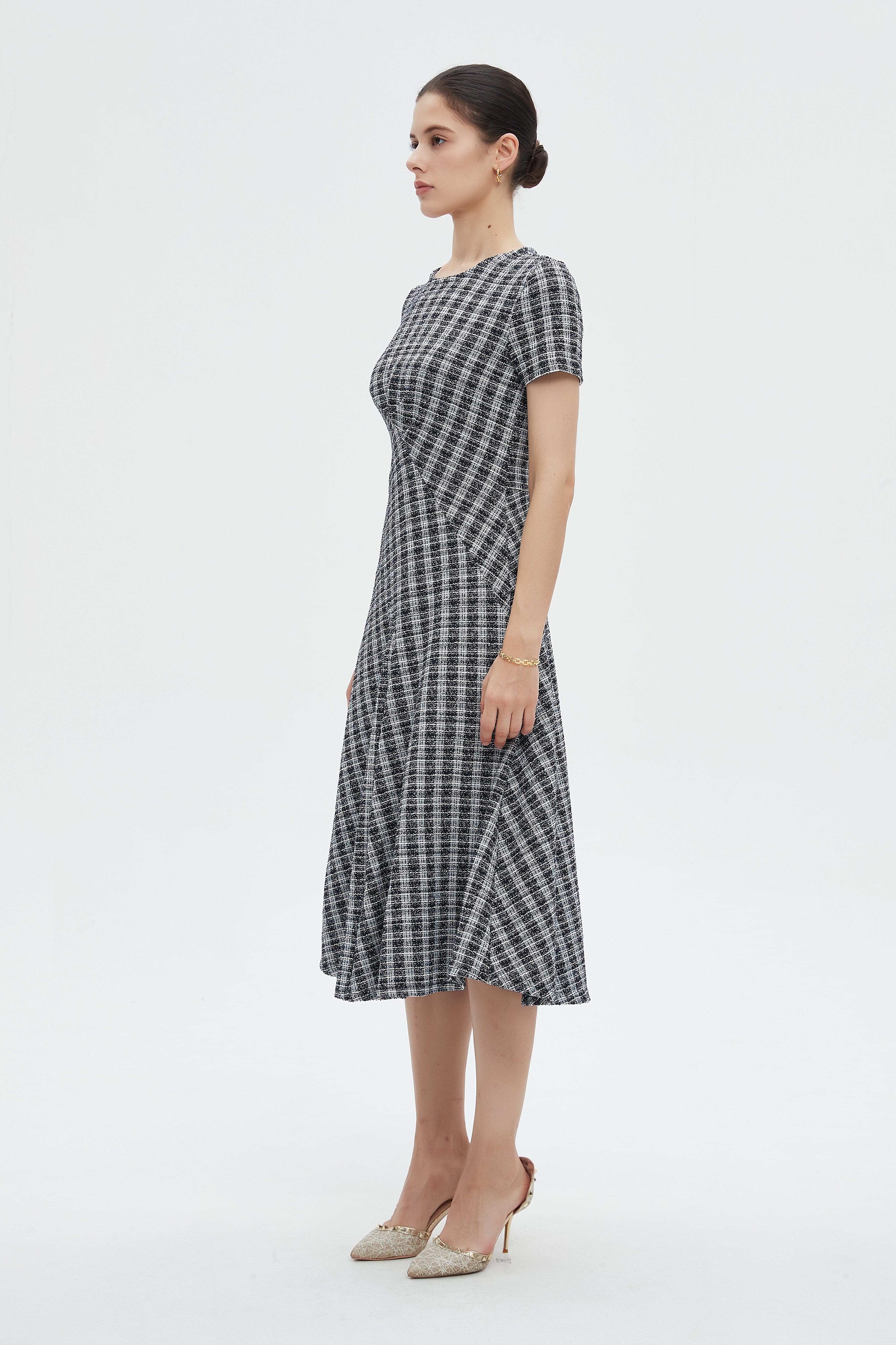 ميكا فستان نسائي ميدي نص كم مخطط