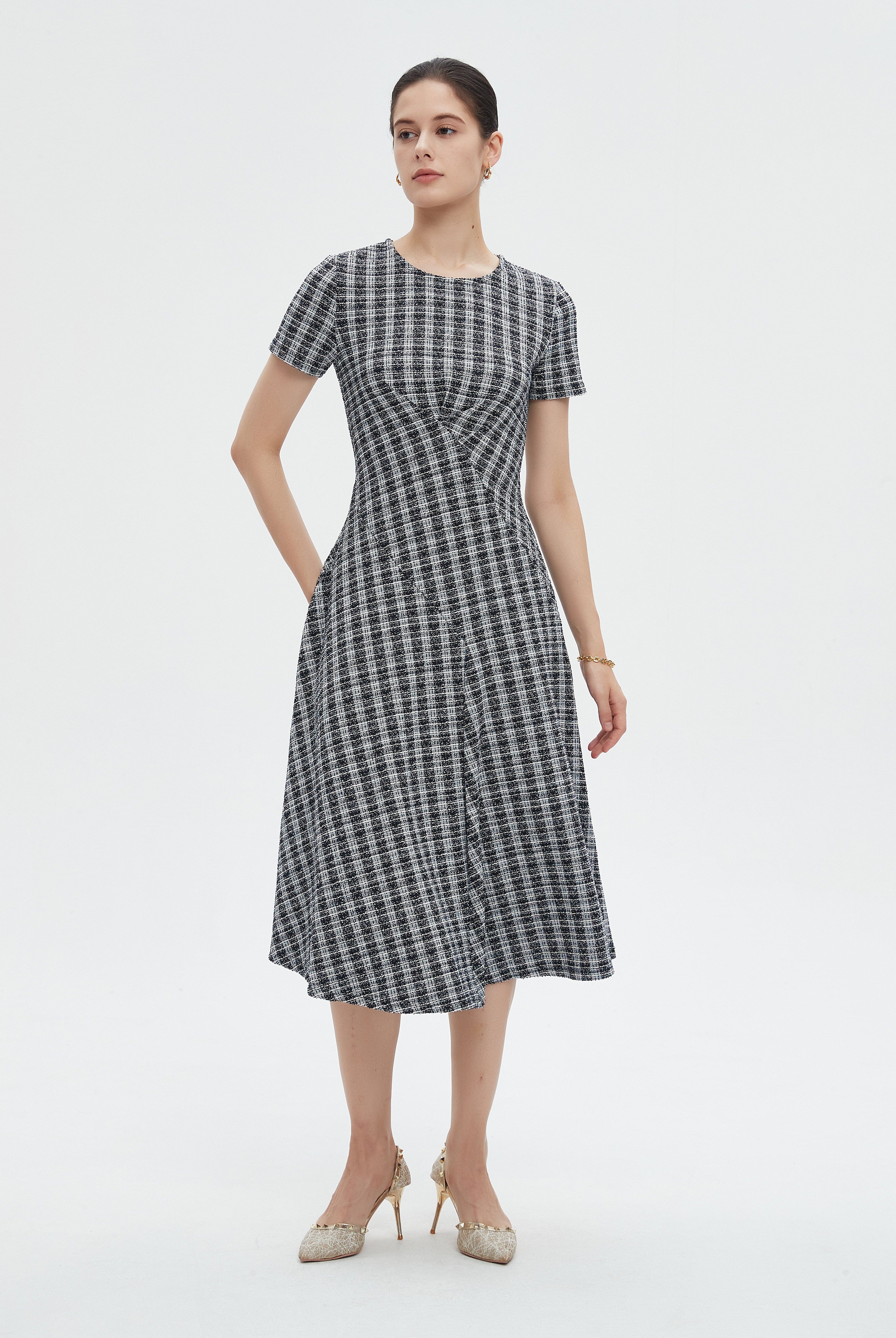 ميكا فستان نسائي ميدي نص كم مخطط