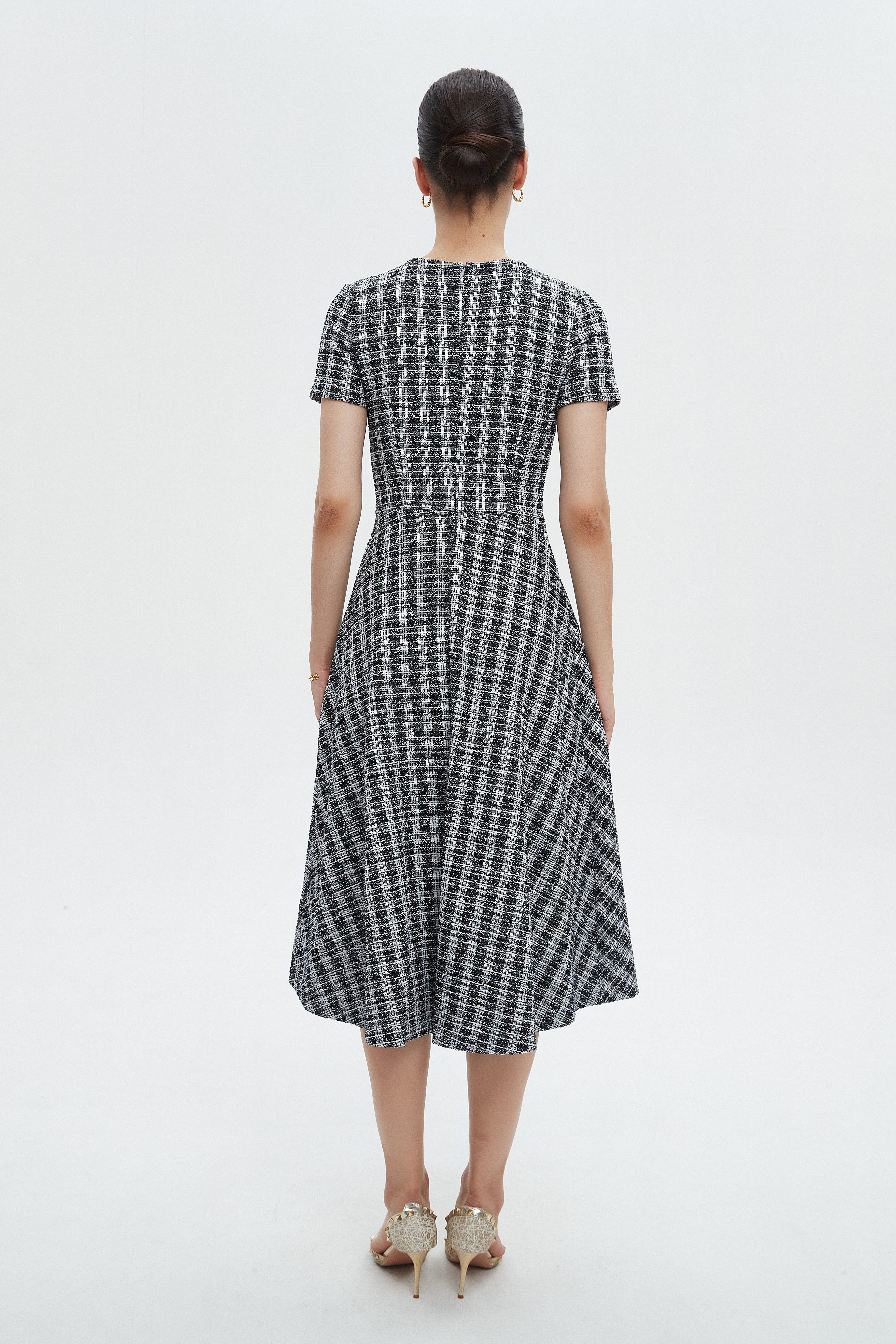 ميكا فستان نسائي ميدي نص كم مخطط