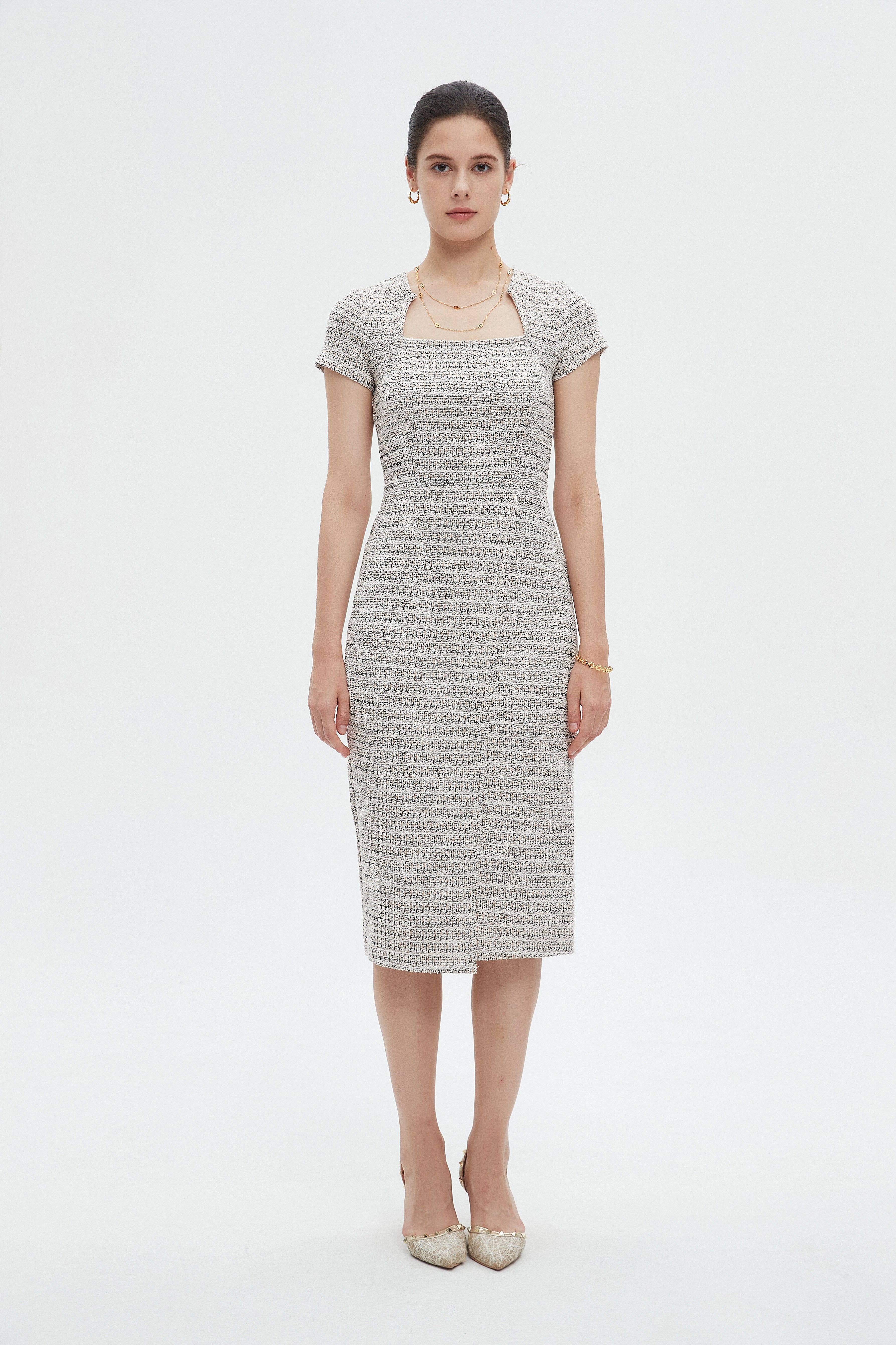 ميكا فستان نسائي ميدي مخطط بفتحة رقبة مربعة