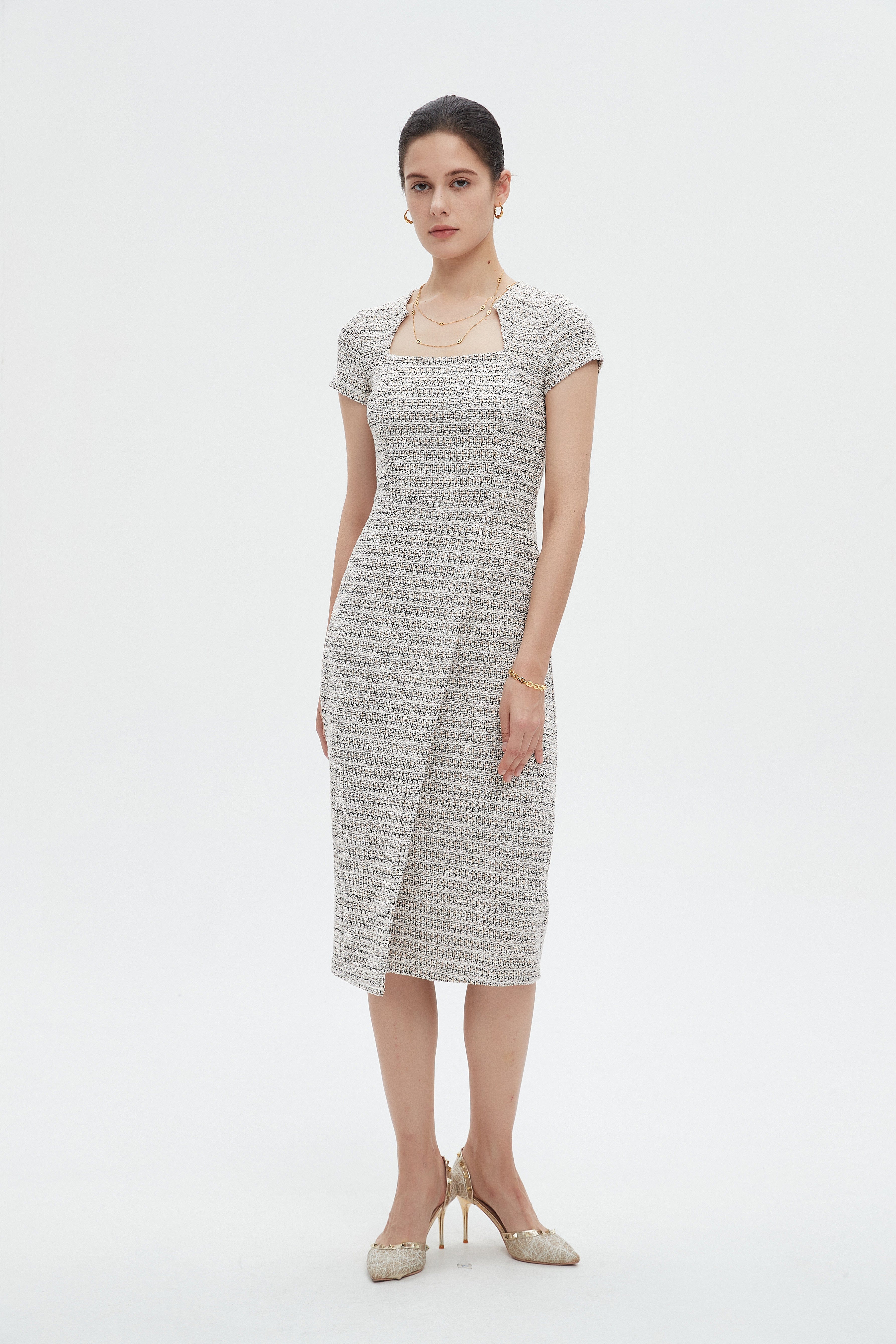 ميكا فستان نسائي ميدي مخطط بفتحة رقبة مربعة