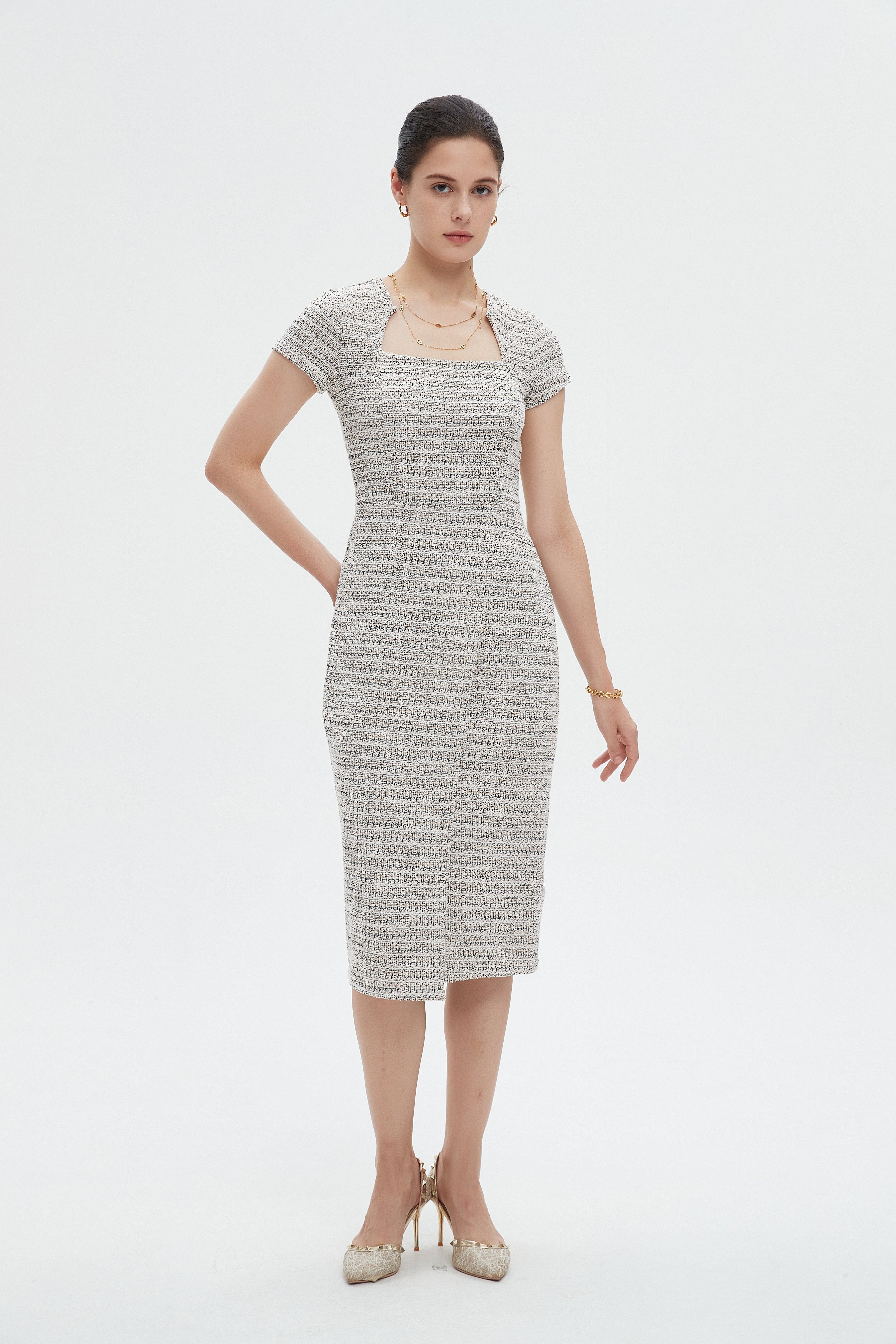 ميكا فستان نسائي ميدي مخطط بفتحة رقبة مربعة