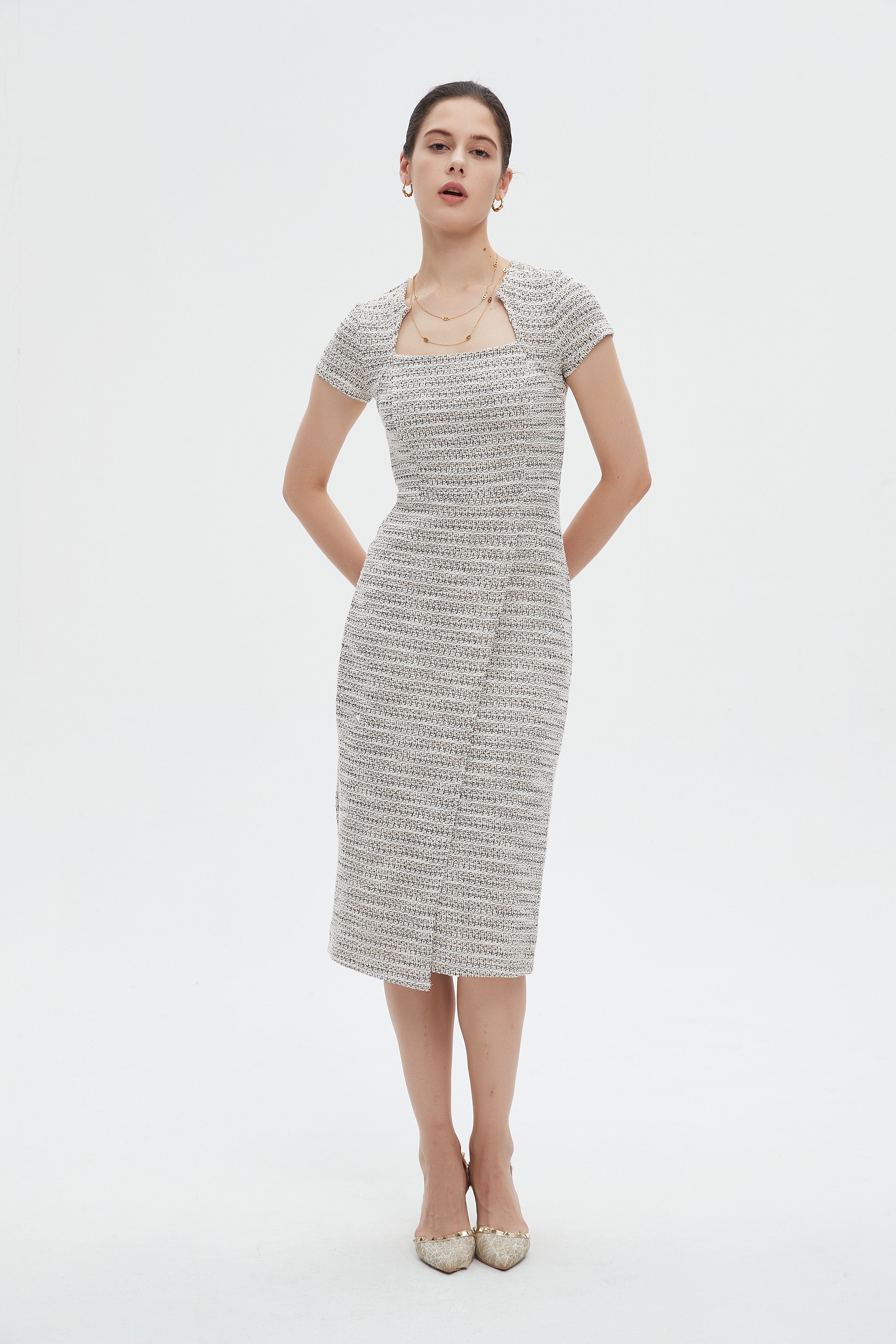 ميكا فستان نسائي ميدي مخطط بفتحة رقبة مربعة