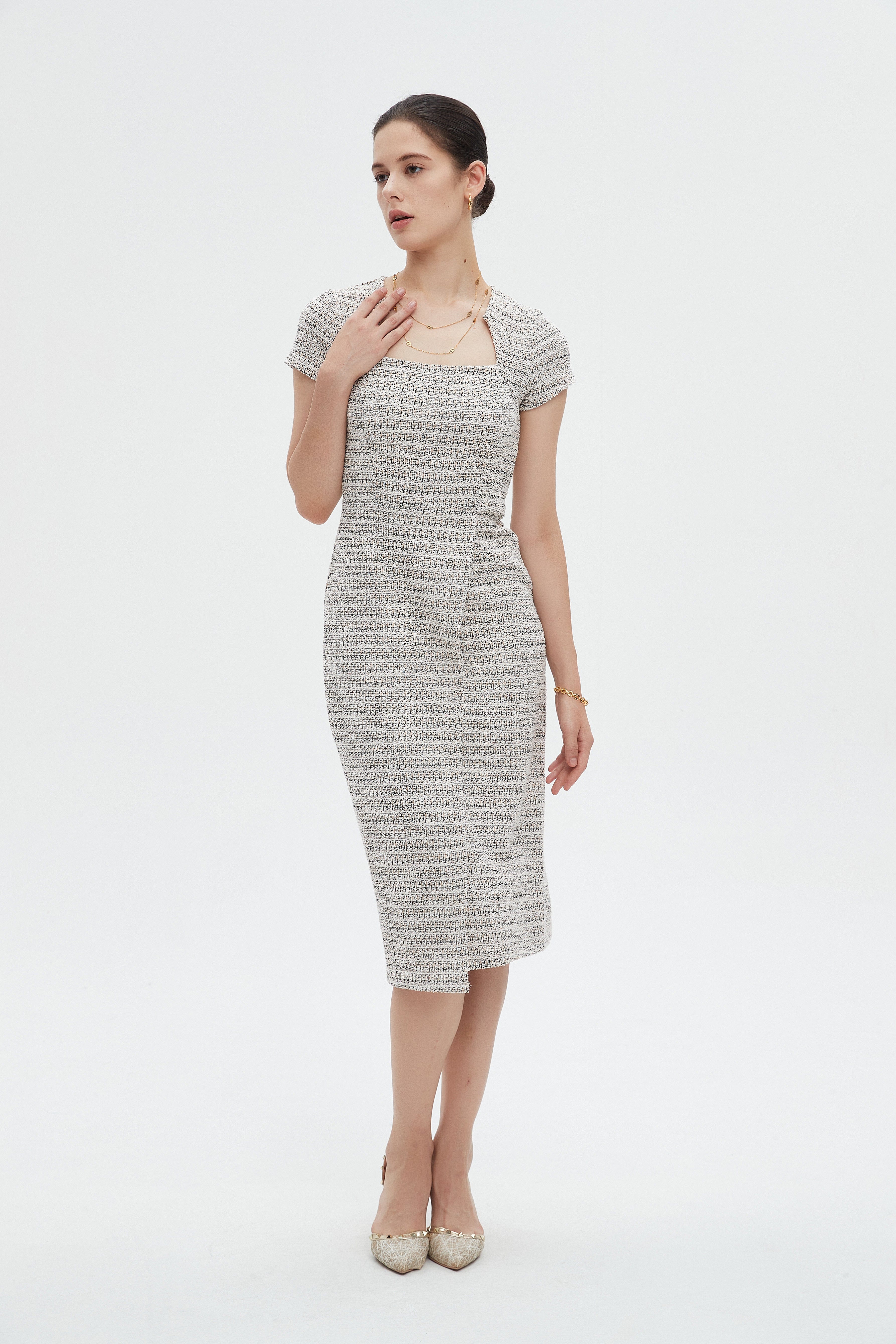 ميكا فستان نسائي ميدي مخطط بفتحة رقبة مربعة