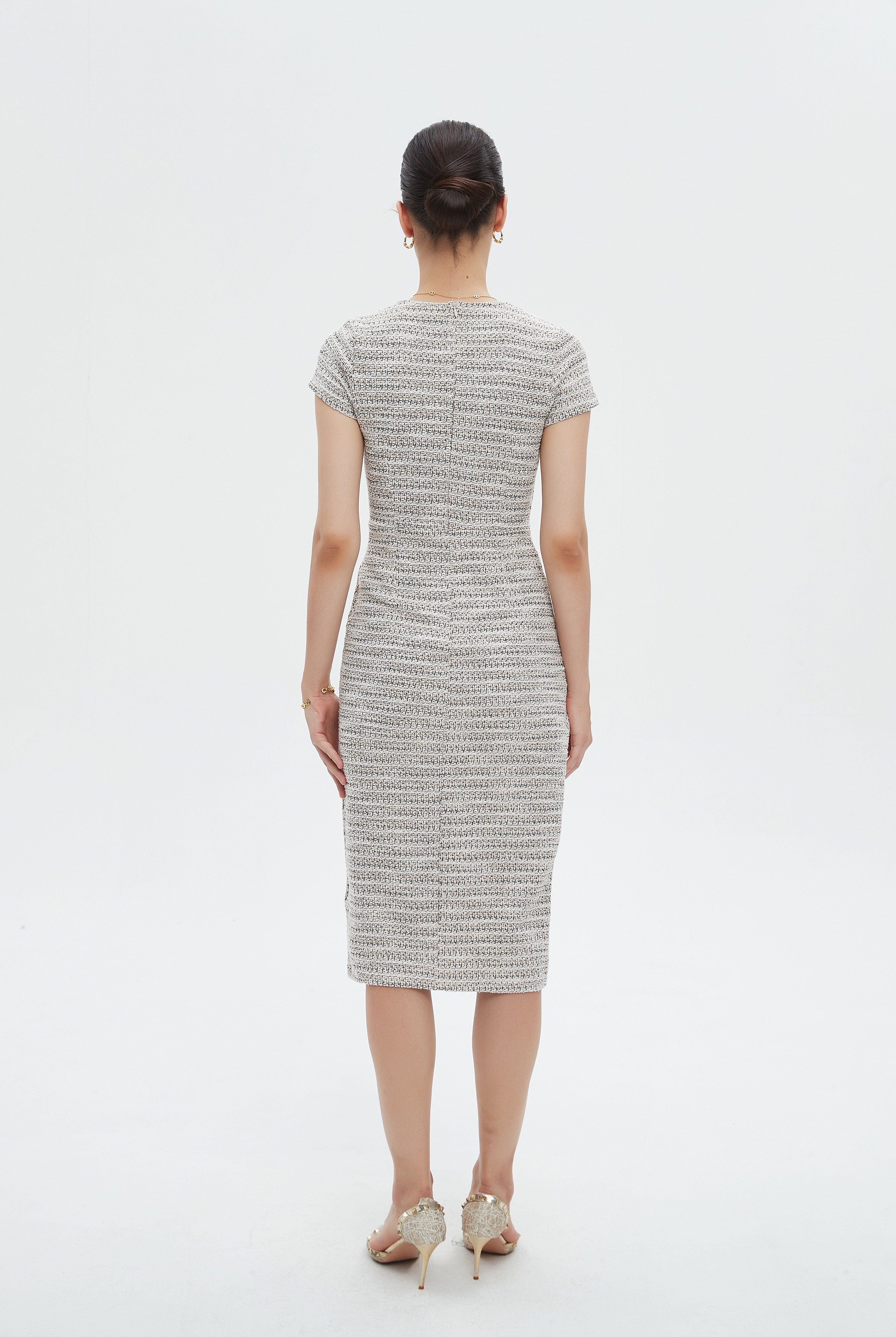 ميكا فستان نسائي ميدي مخطط بفتحة رقبة مربعة