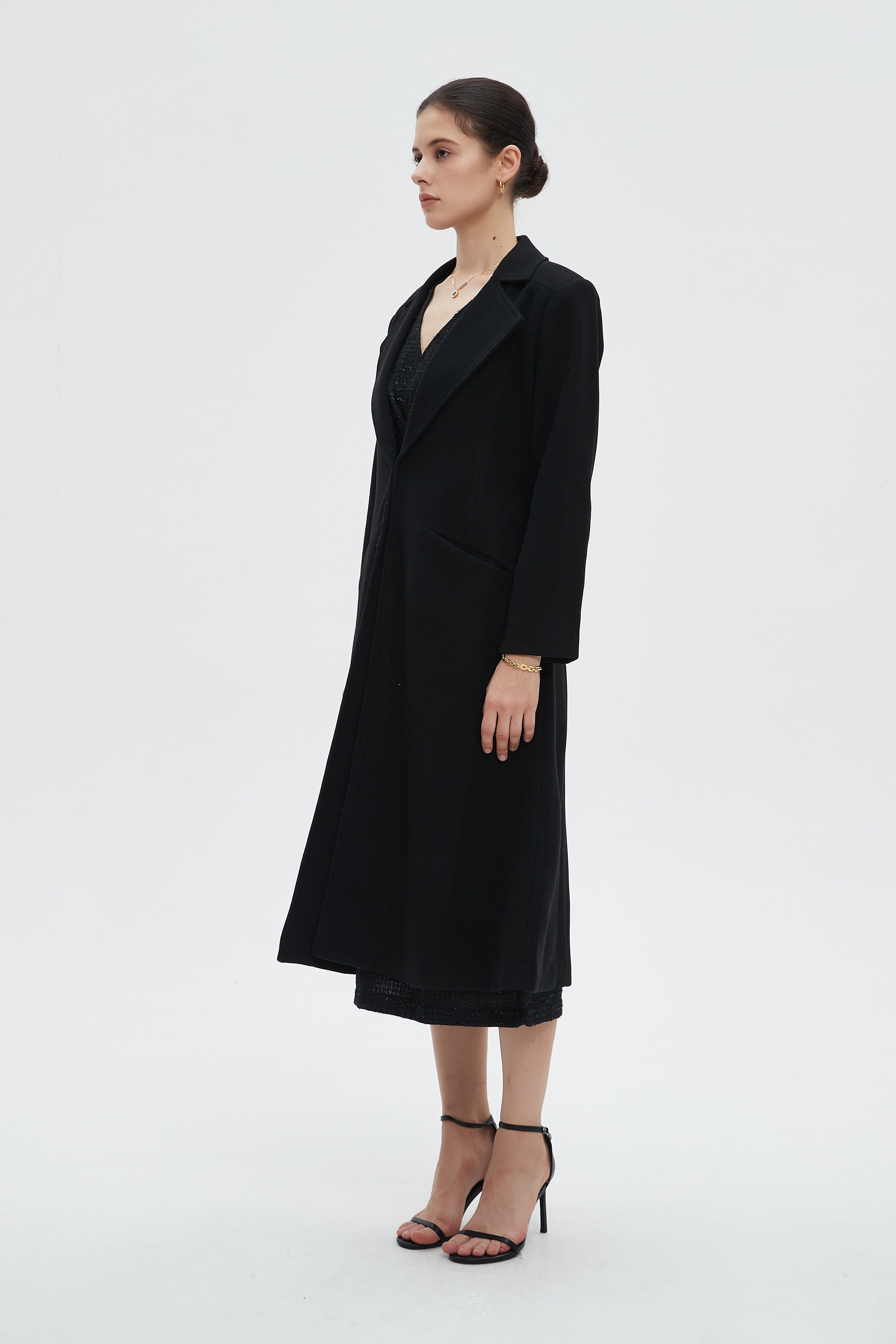 ميكا جاكيت نسائي طويل بأكمام طويلة وياقة كبيرة