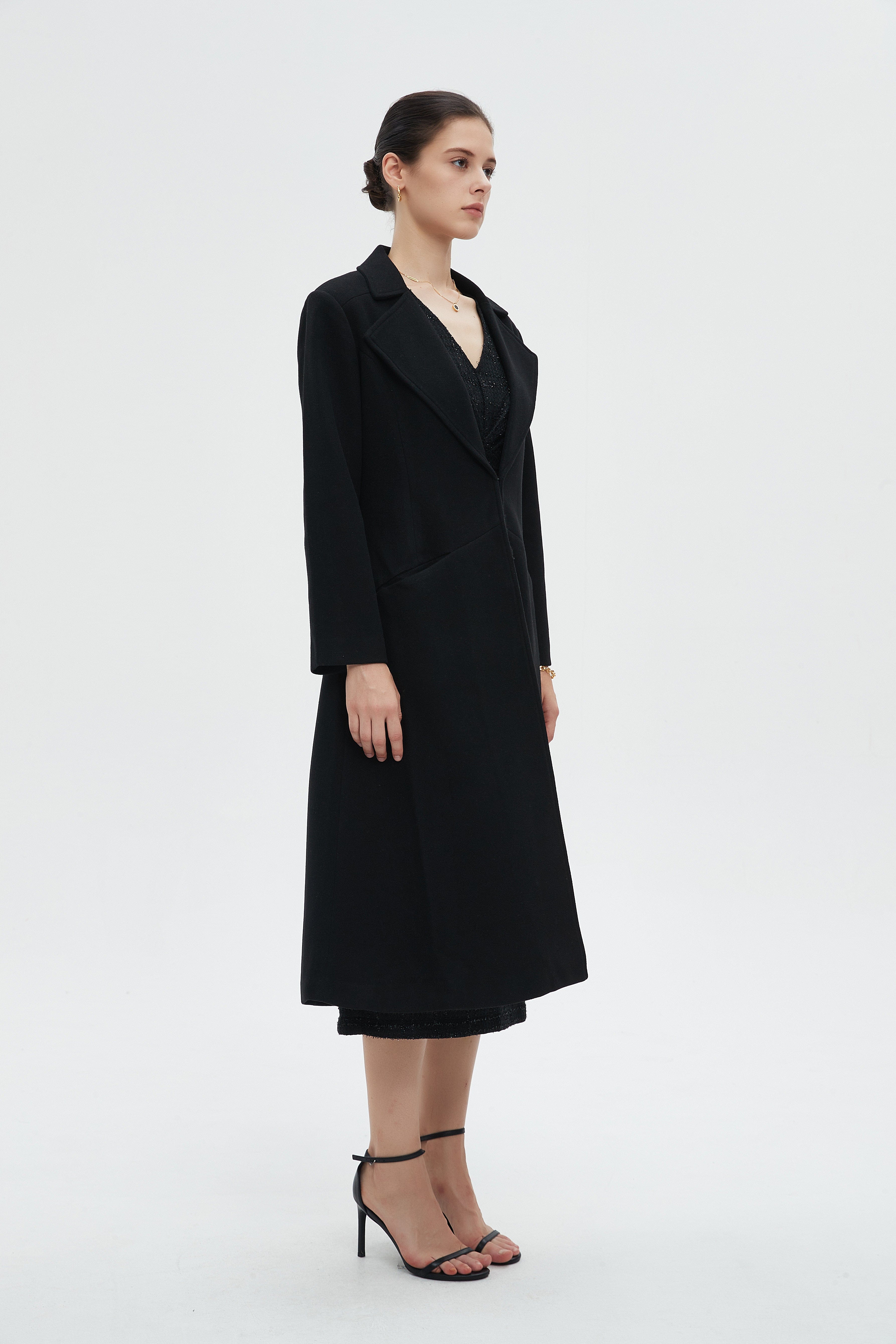 ميكا جاكيت نسائي طويل بأكمام طويلة وياقة كبيرة