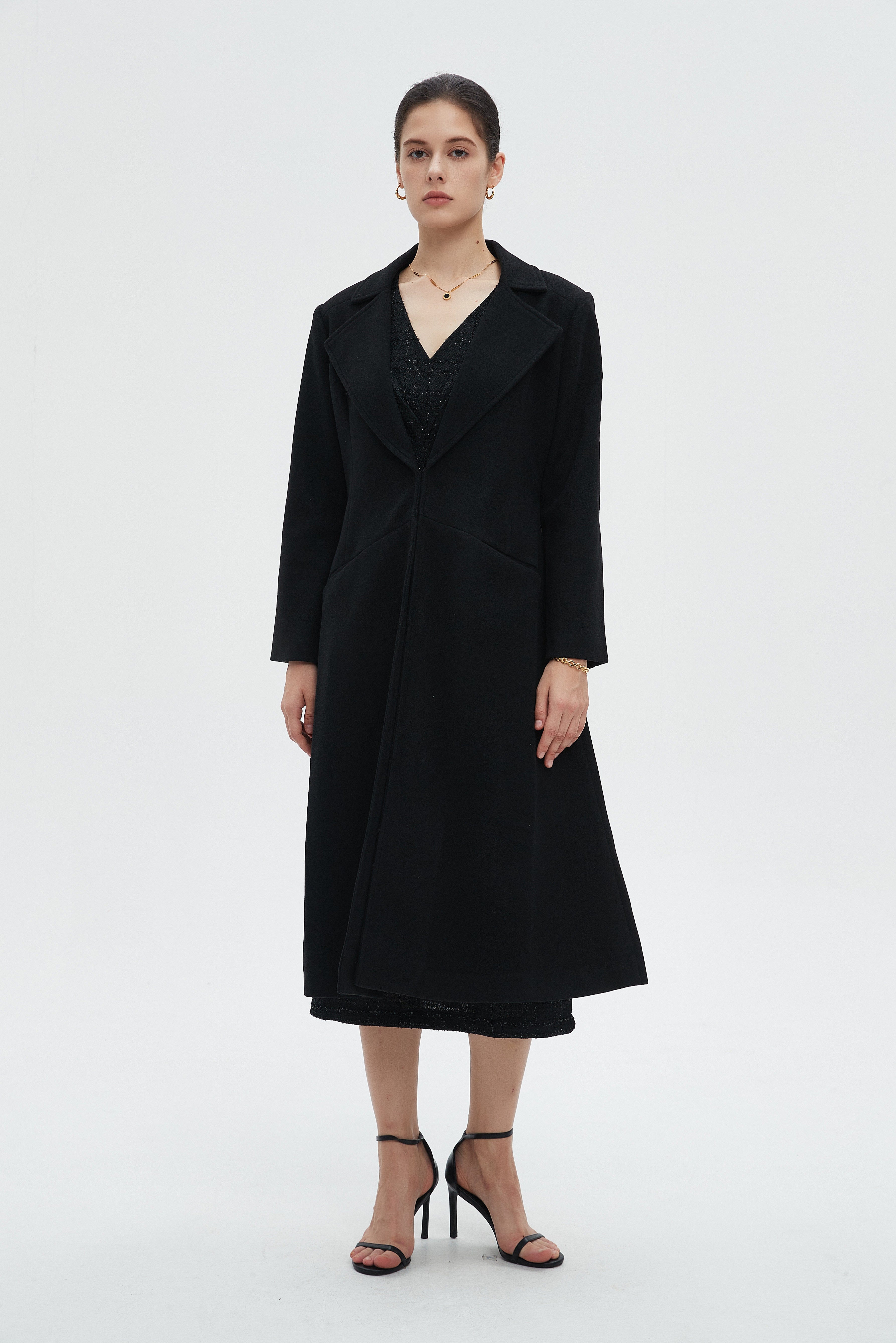 ميكا جاكيت نسائي طويل بأكمام طويلة وياقة كبيرة