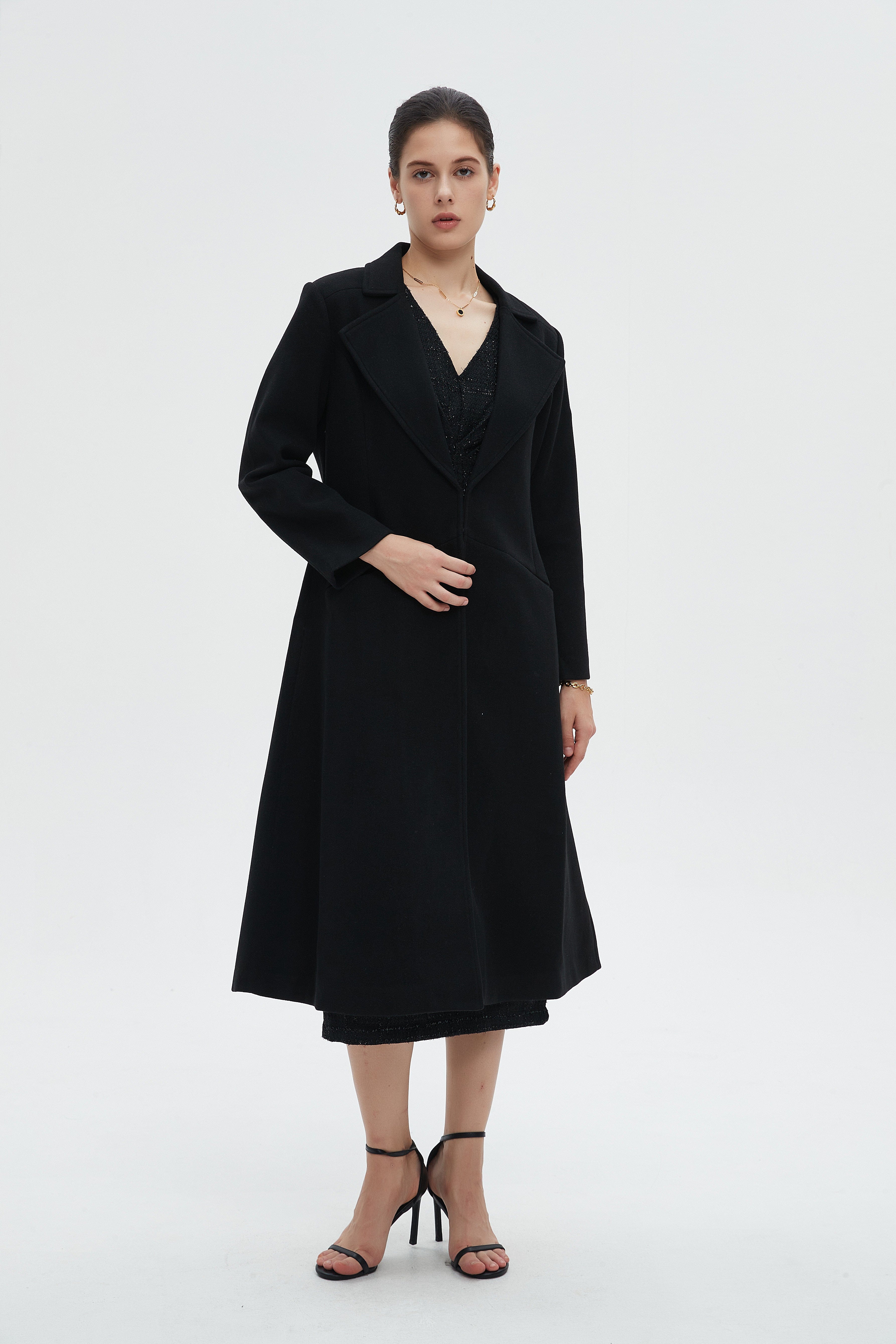 ميكا جاكيت نسائي طويل بأكمام طويلة وياقة كبيرة