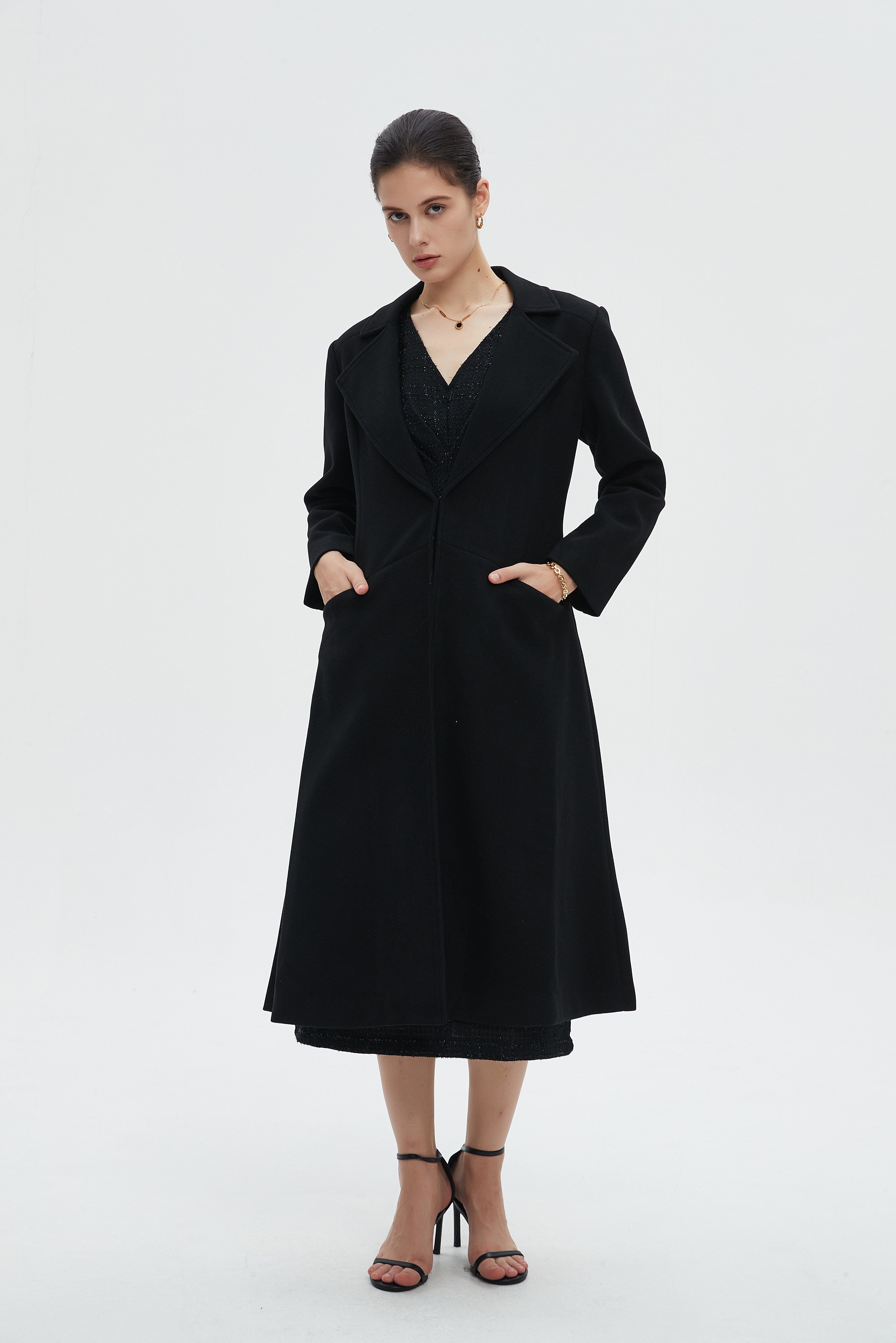 ميكا جاكيت نسائي طويل بأكمام طويلة وياقة كبيرة