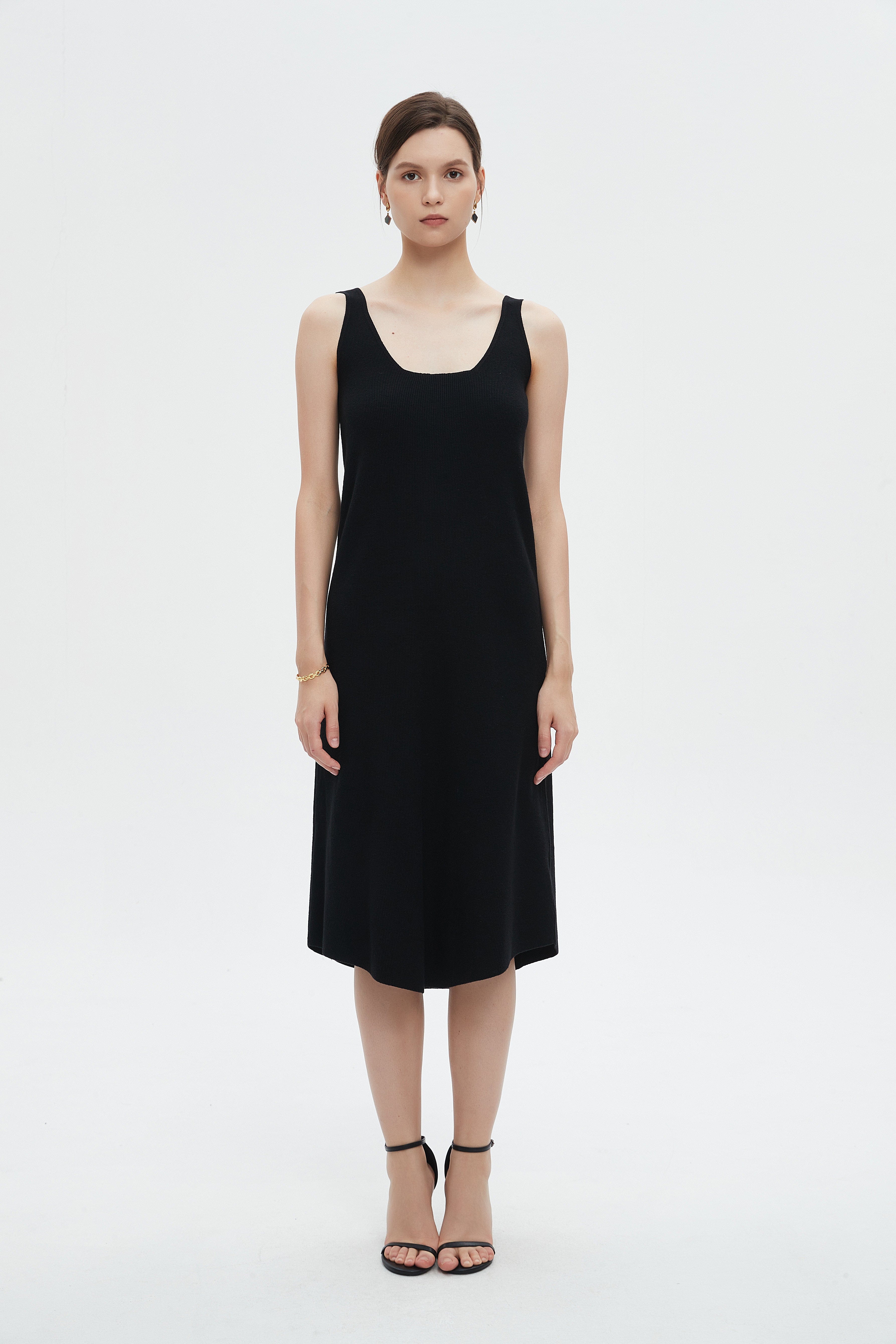 ميكا فستان كات نسائي ميدي برقبه مربعه ساده