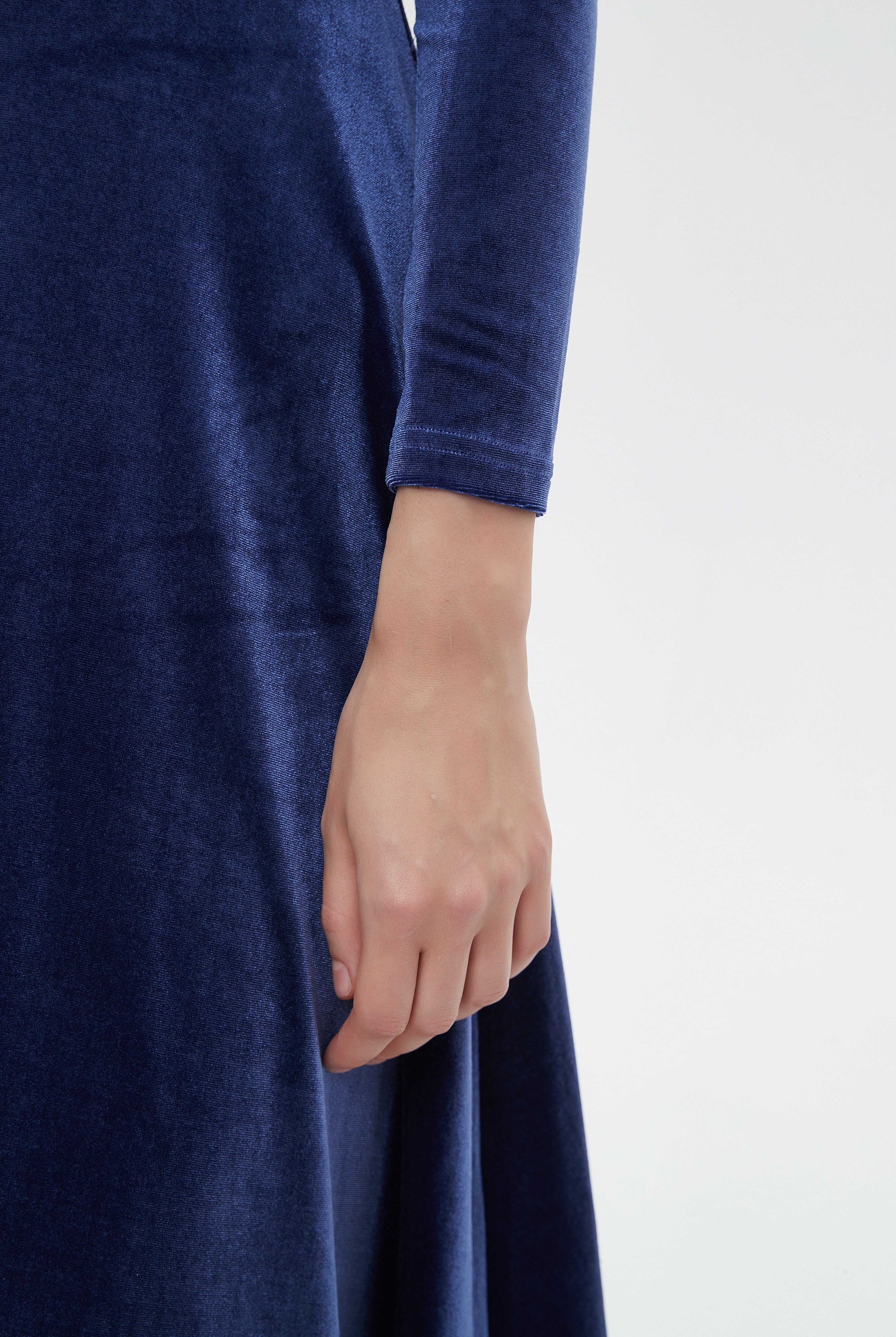 ميكا فستان نسائي ميدي بقصة كشكش وكم طويل شتوي