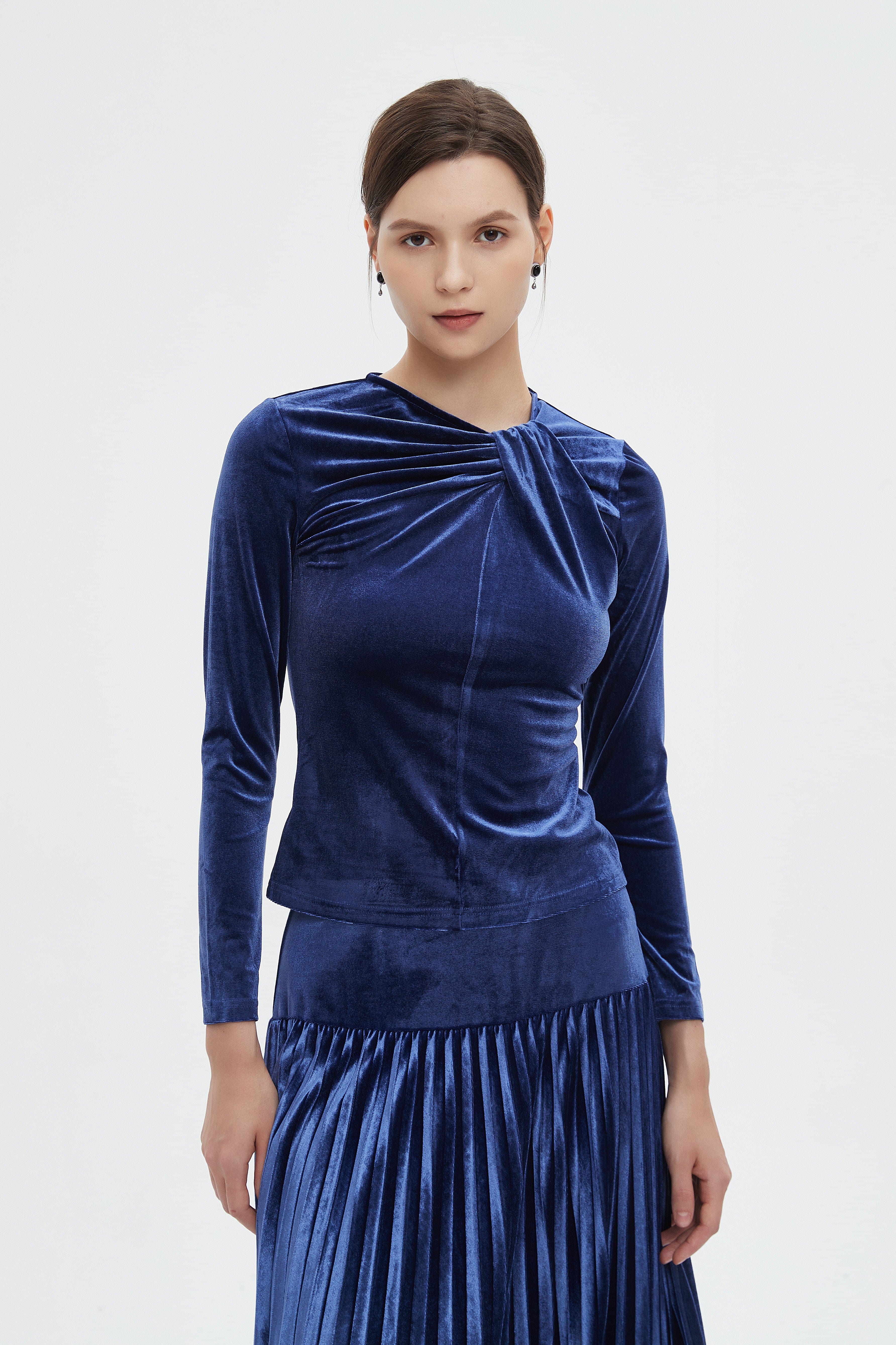 ميكا بلوزة نسائية شتوية بأكمام طويلة