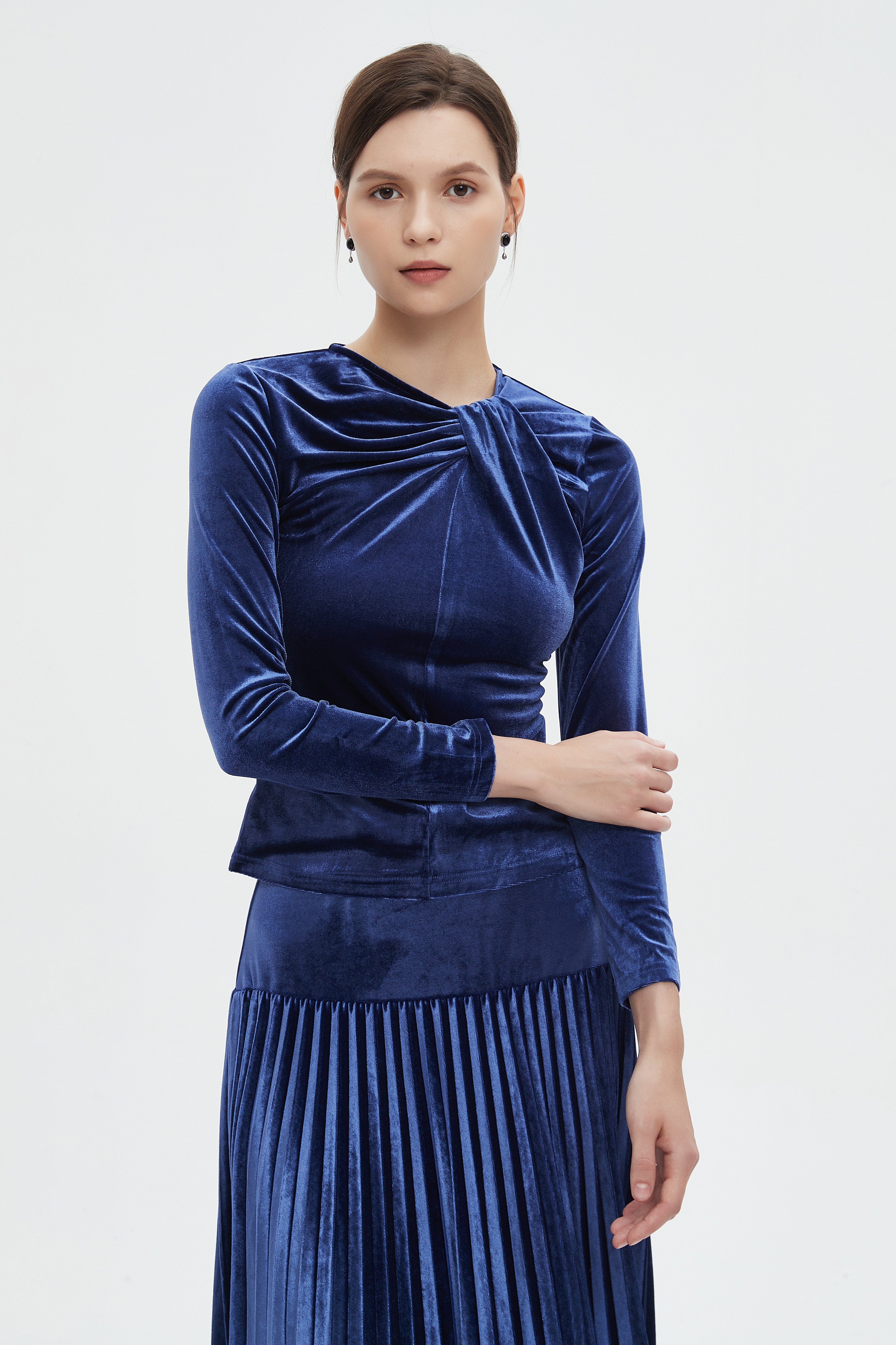 ميكا بلوزة نسائية شتوية بأكمام طويلة