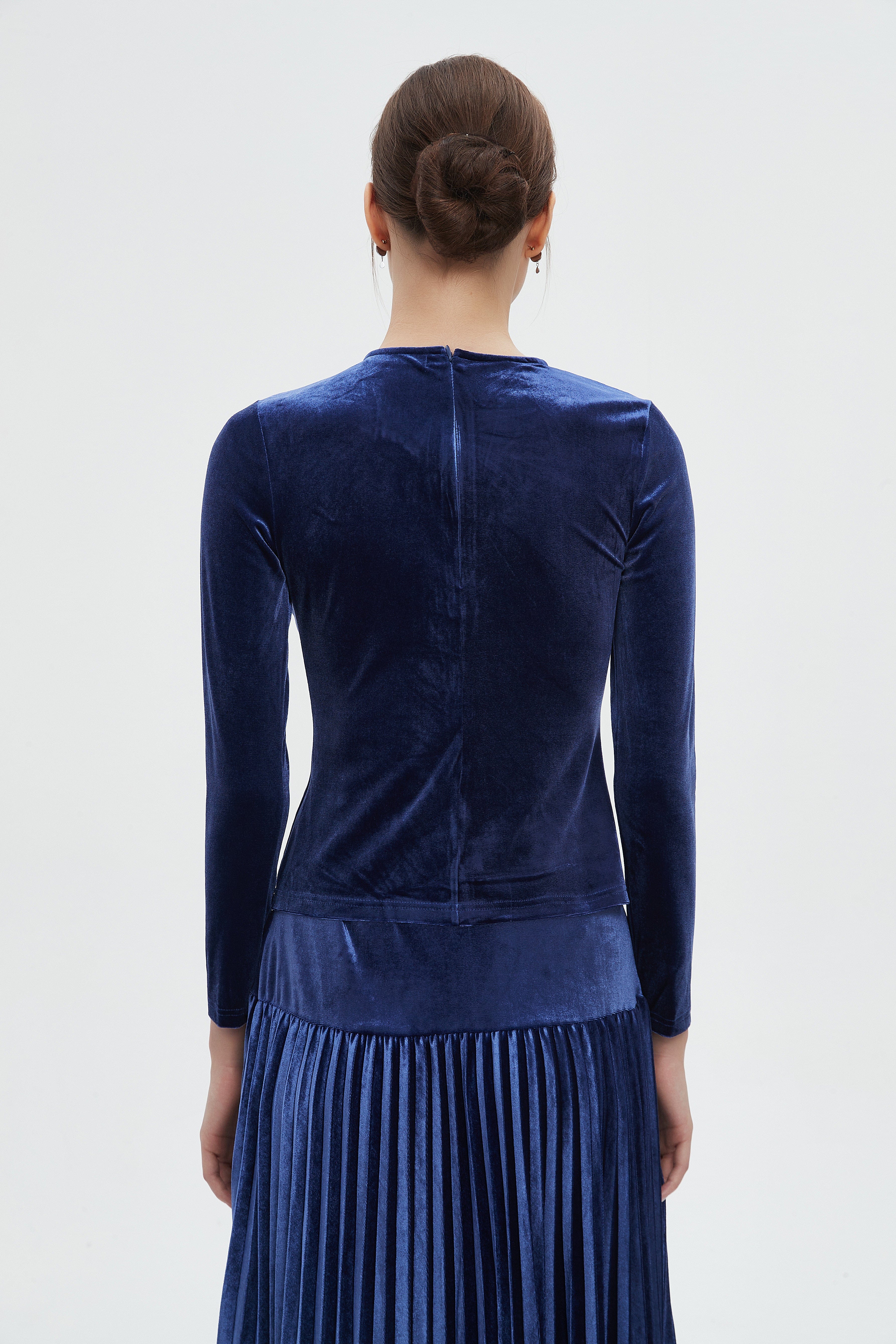 ميكا بلوزة نسائية شتوية بأكمام طويلة