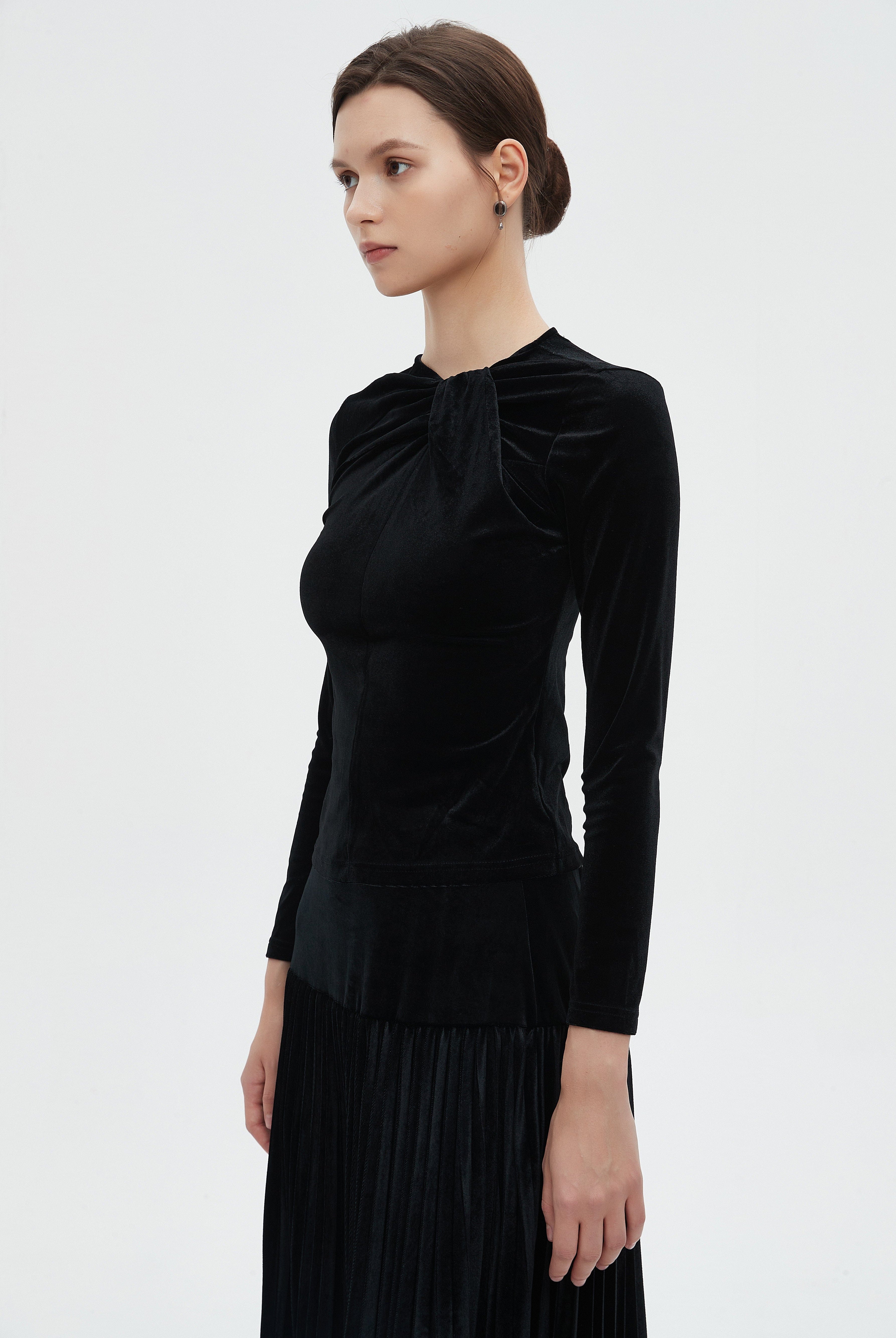 ميكا بلوزة نسائية شتوية بأكمام طويلة