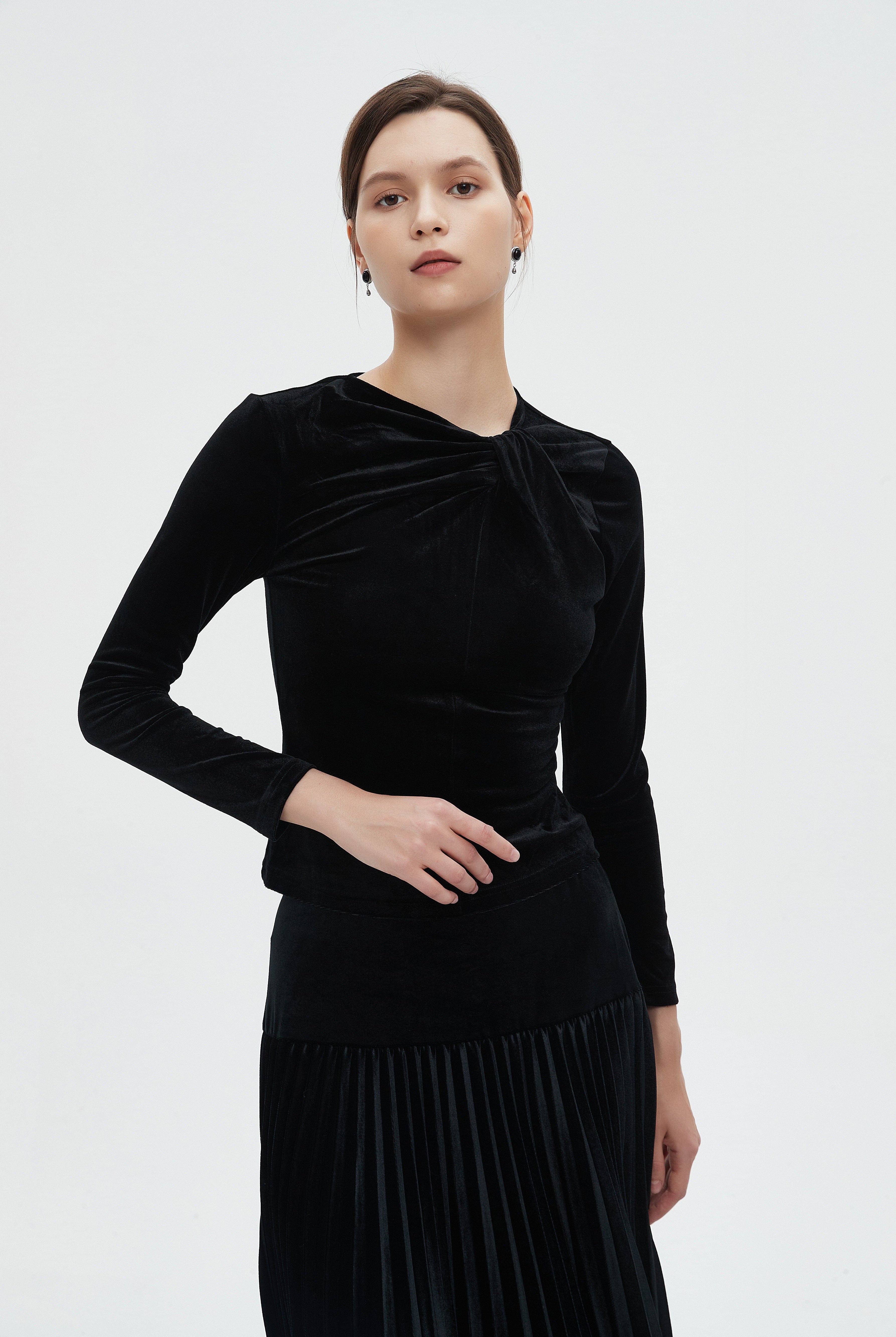 ميكا بلوزة نسائية شتوية بأكمام طويلة