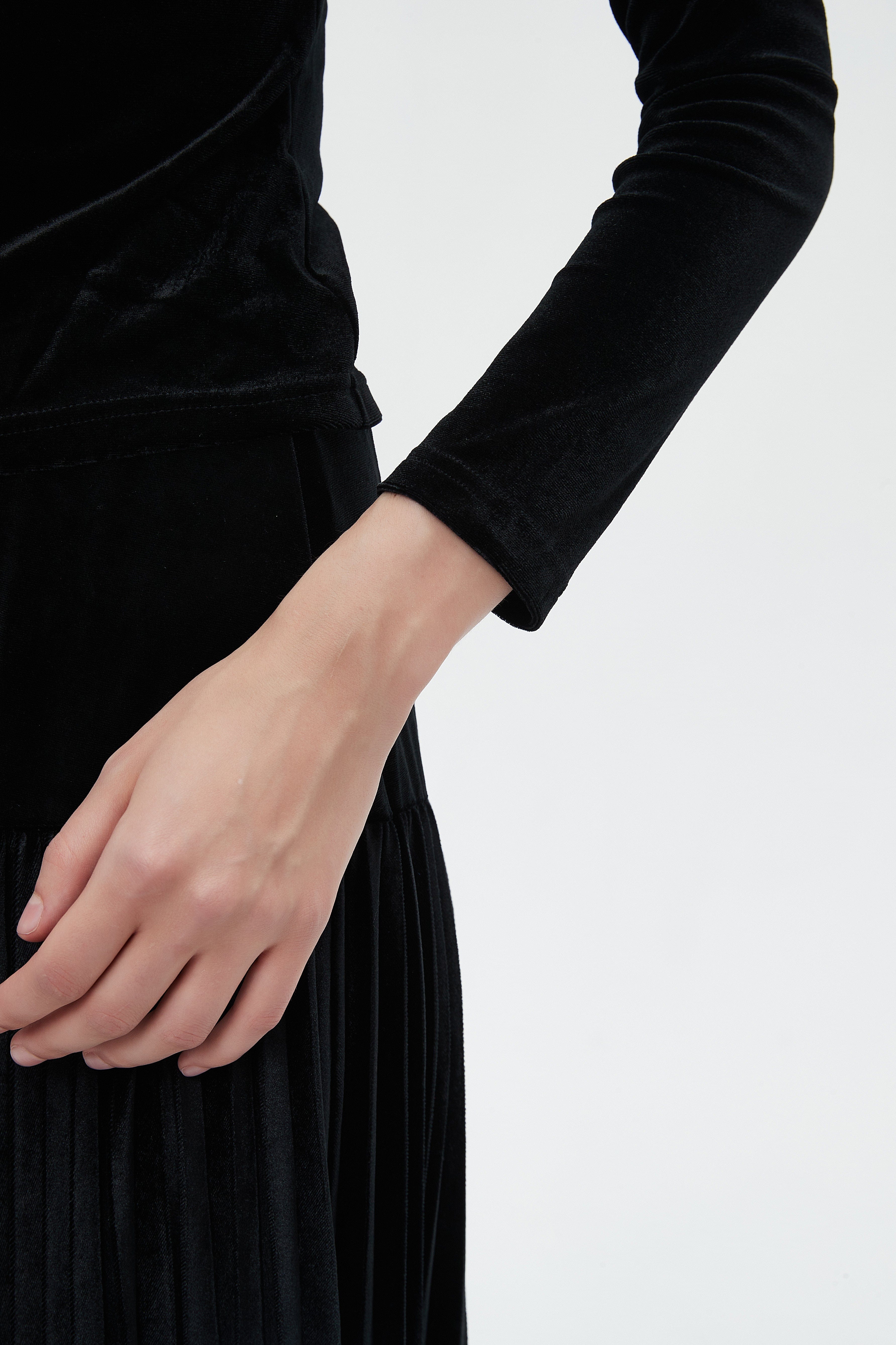 ميكا بلوزة نسائية شتوية بأكمام طويلة