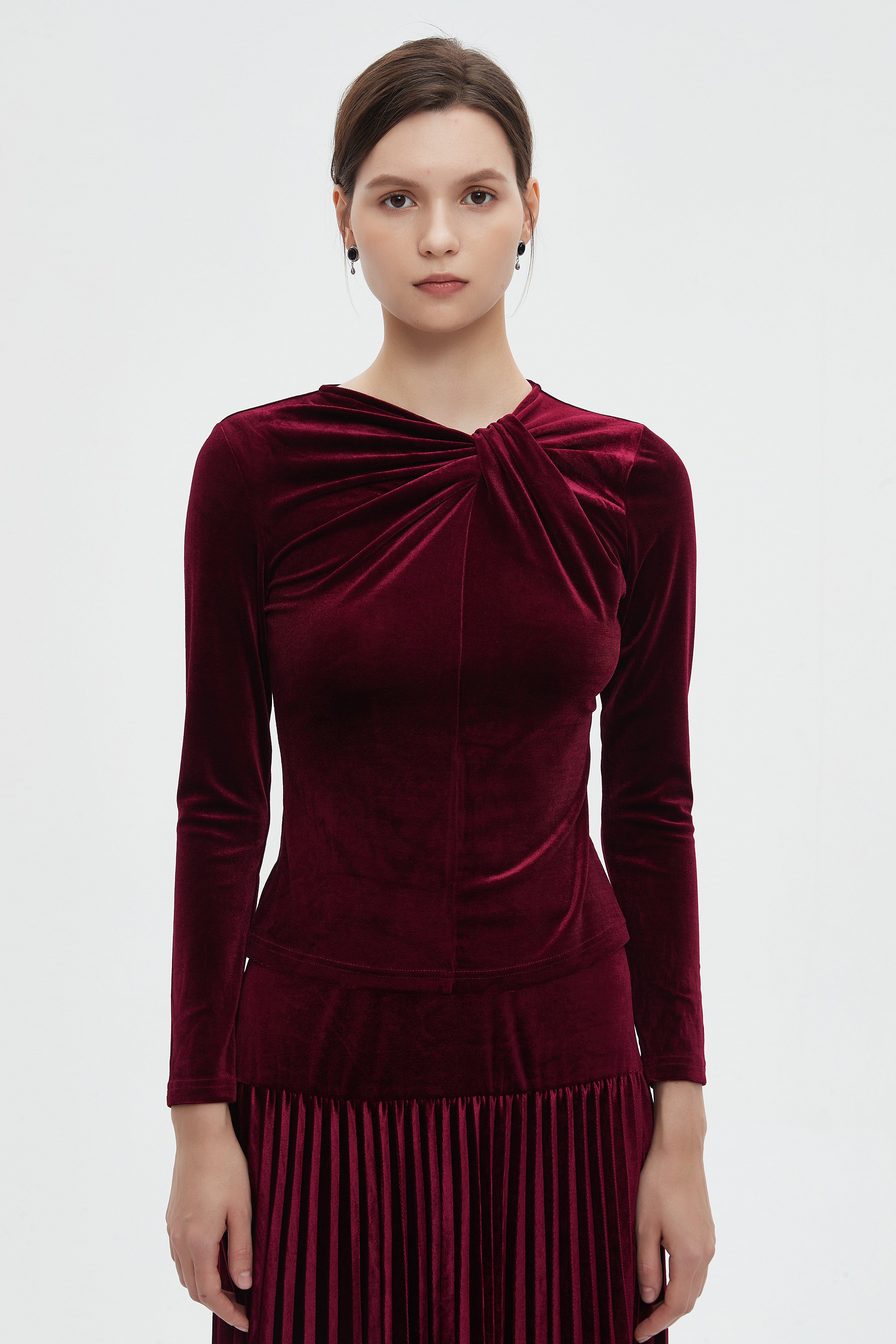 ميكا بلوزة نسائية شتوية بأكمام طويلة