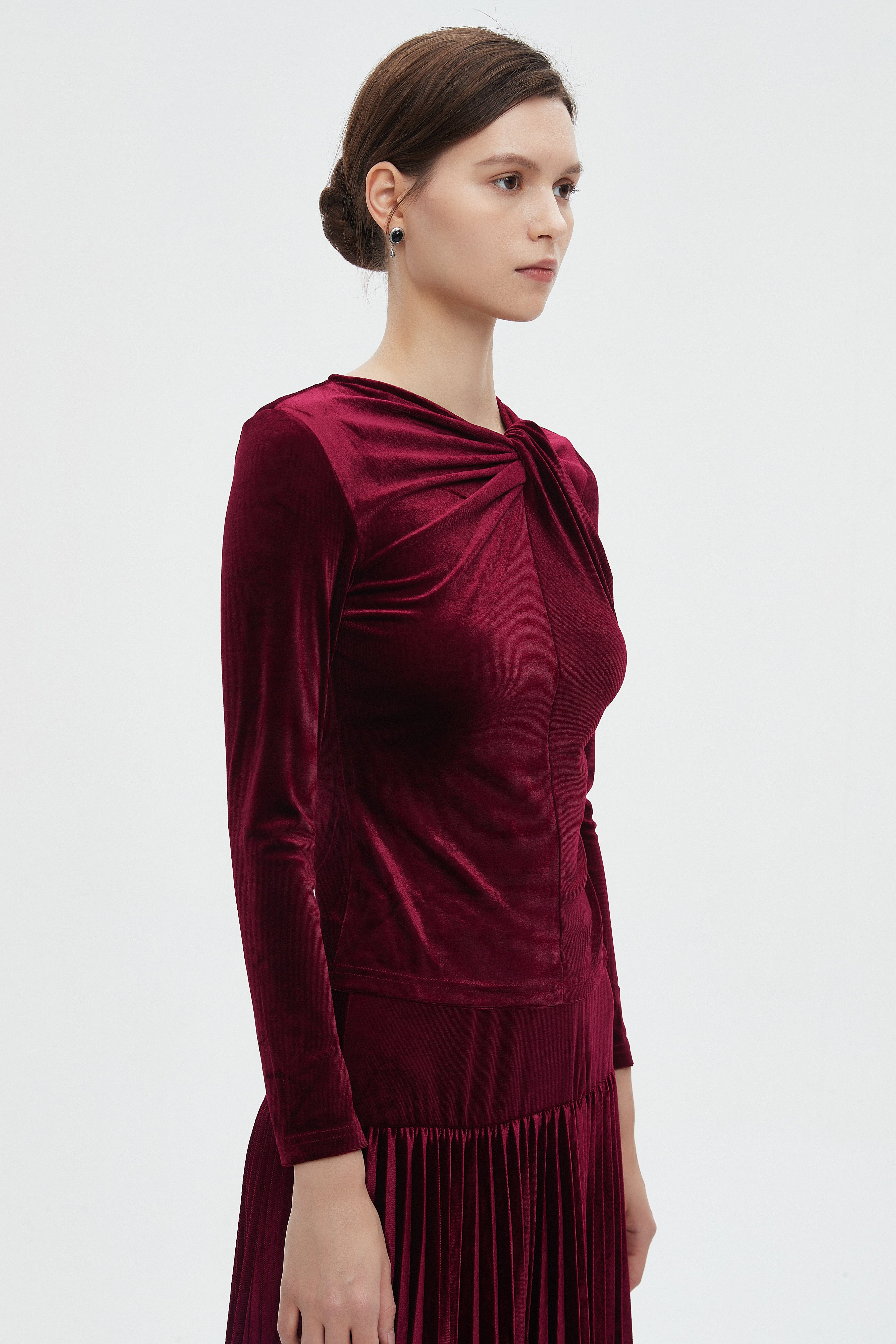 ميكا بلوزة نسائية شتوية بأكمام طويلة