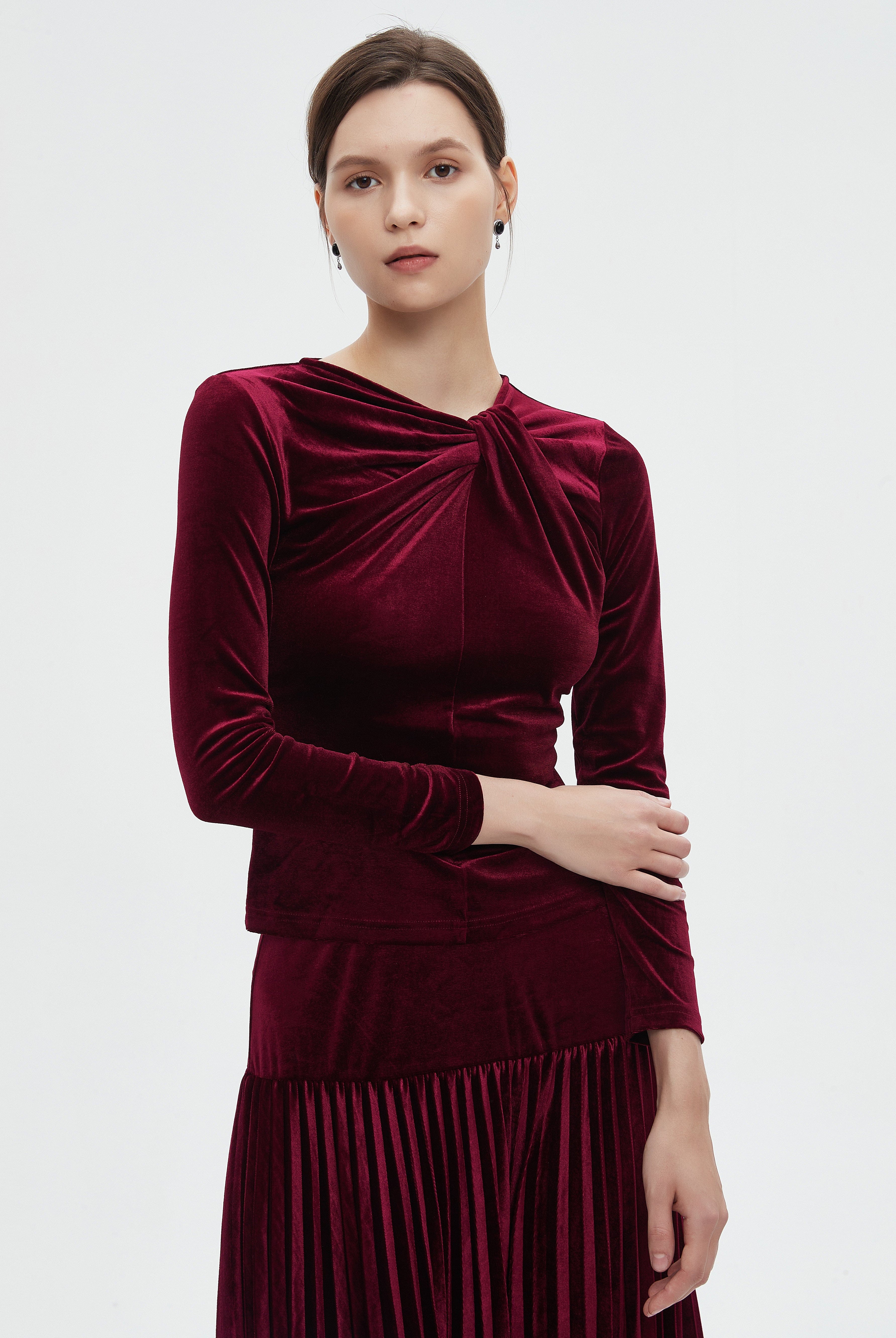 ميكا بلوزة نسائية شتوية بأكمام طويلة