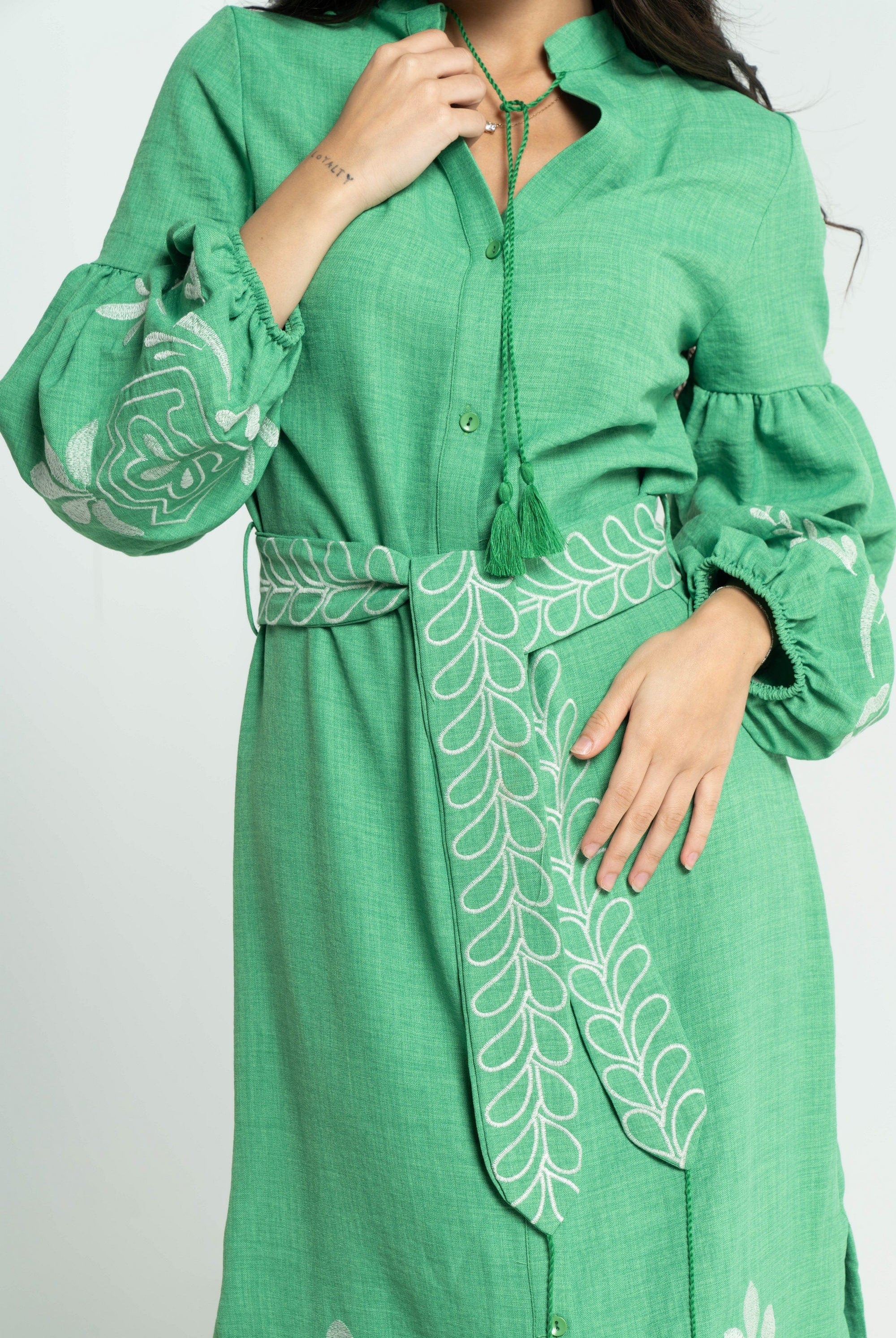 ببل فاشن فستان نسائي طويل منقوش من الكم ومن الاسفل وبحزام على الخصر