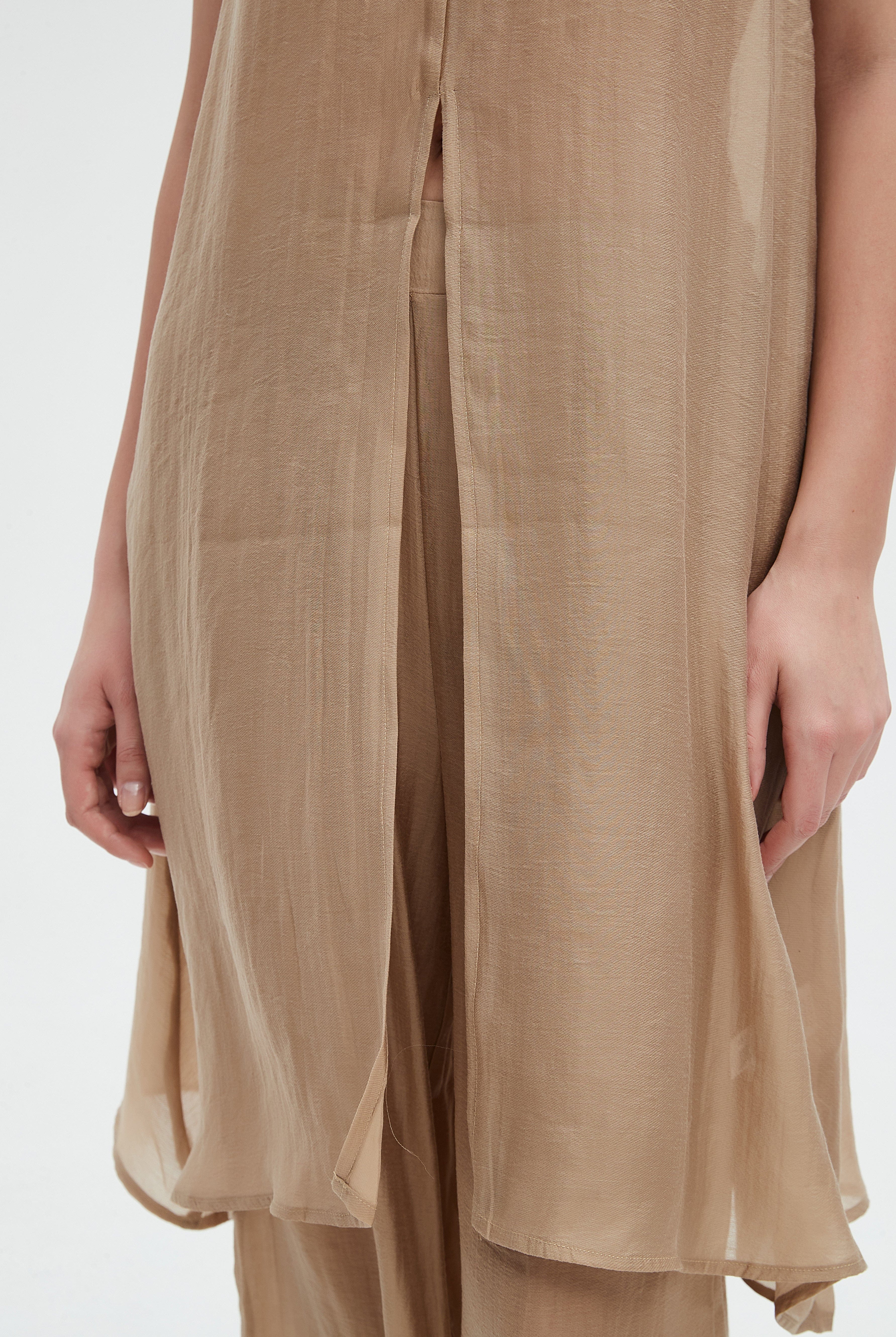 نتشي بلوزة نسائي كات ساده طويلة مفتوحه من الامام