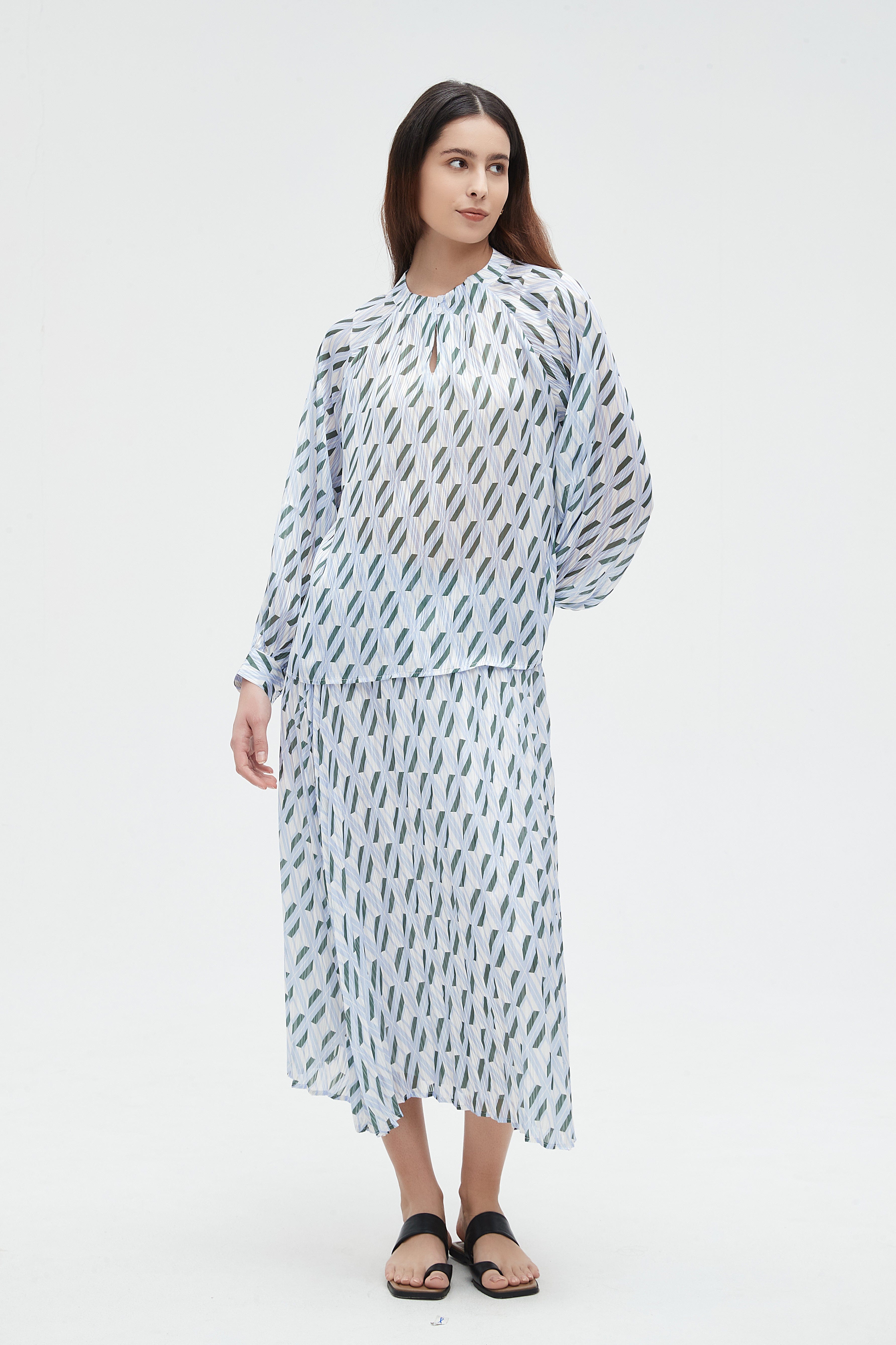 ูุชุดู ุจููุฒุฉ ูุณุงุฆู ู
ูููุดู ุจูู
ุทููู