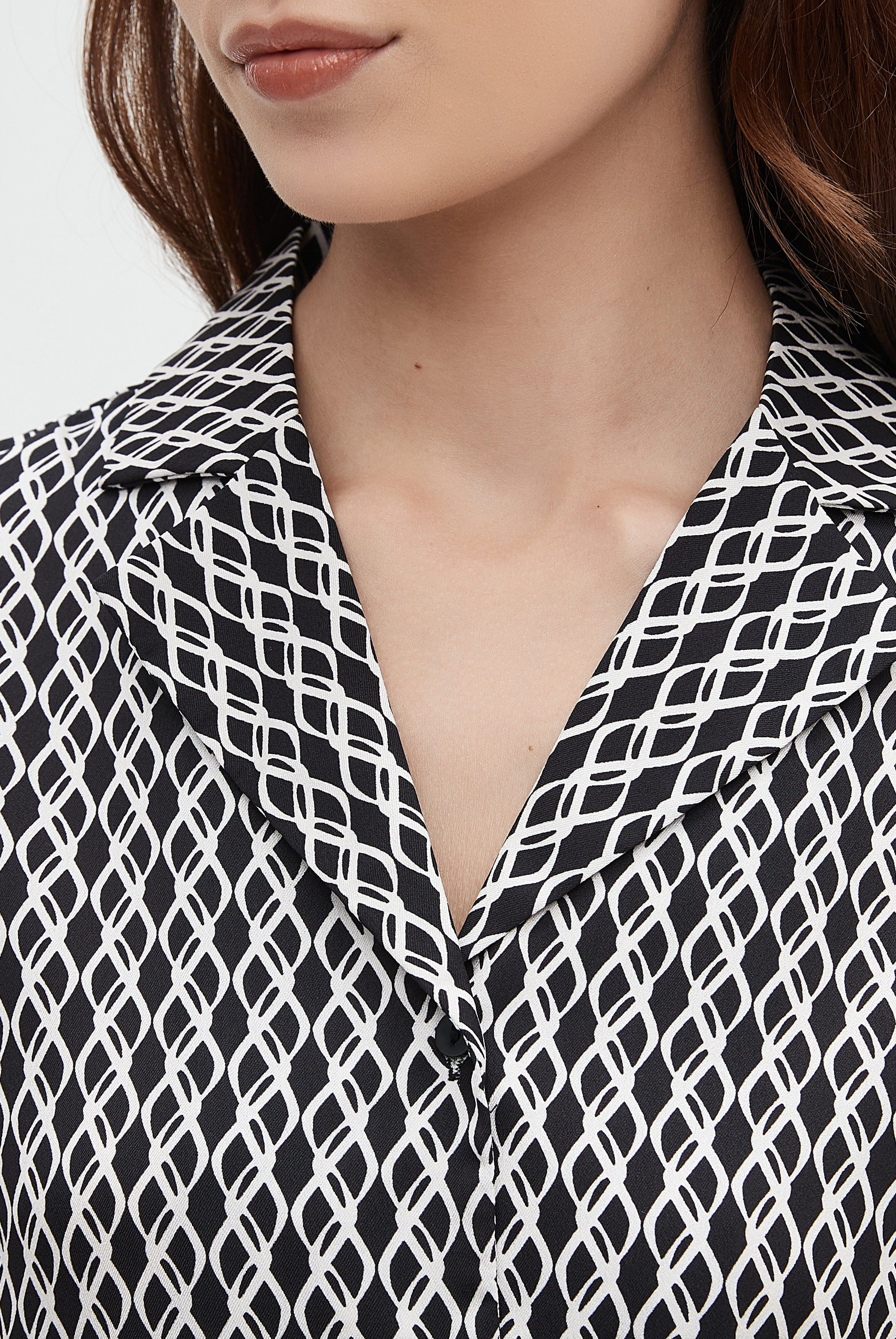 نتشي بلوزة نسائي 3/4 كم منقوشة