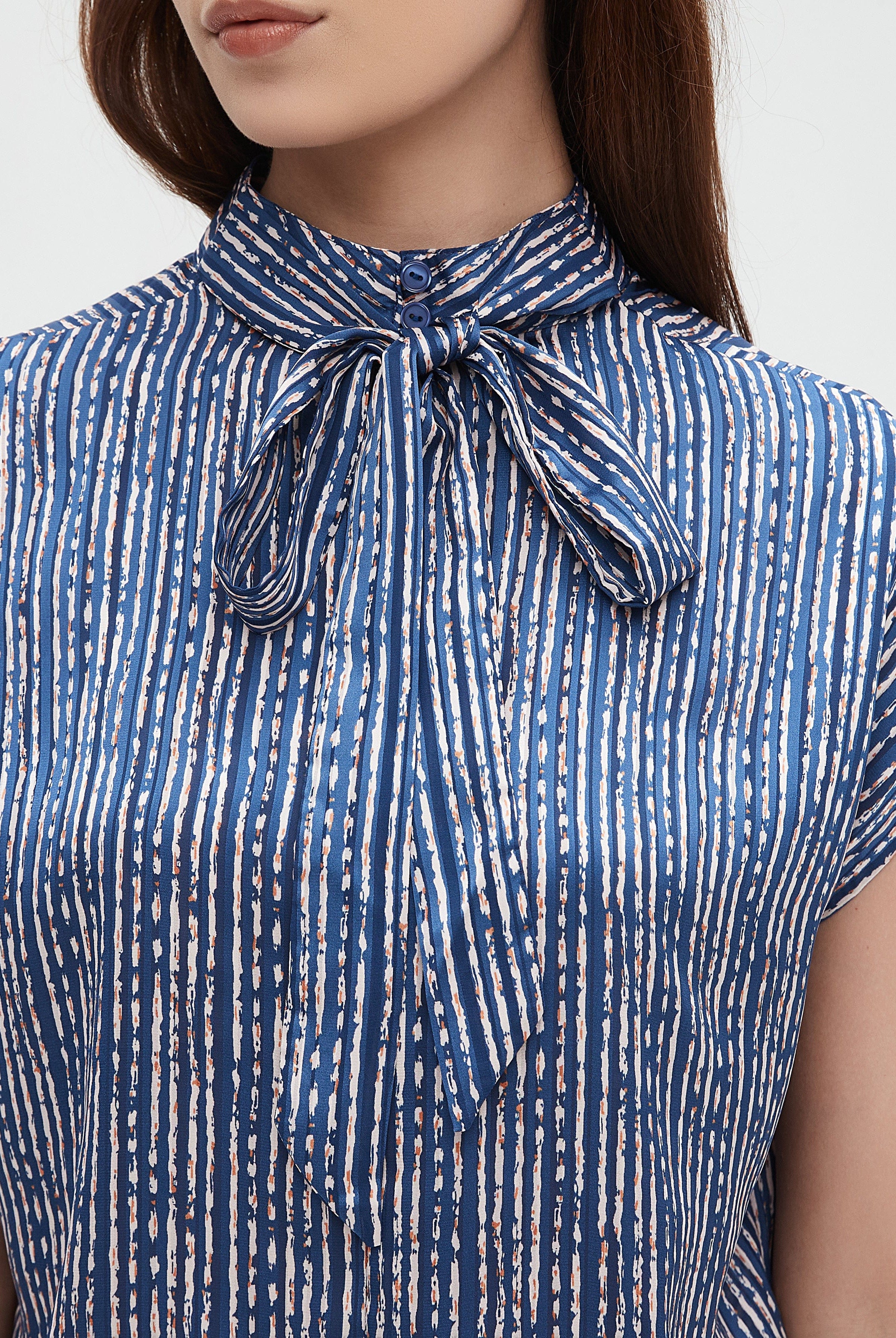 نتشي بلوزة نسائي نس كم مخططه