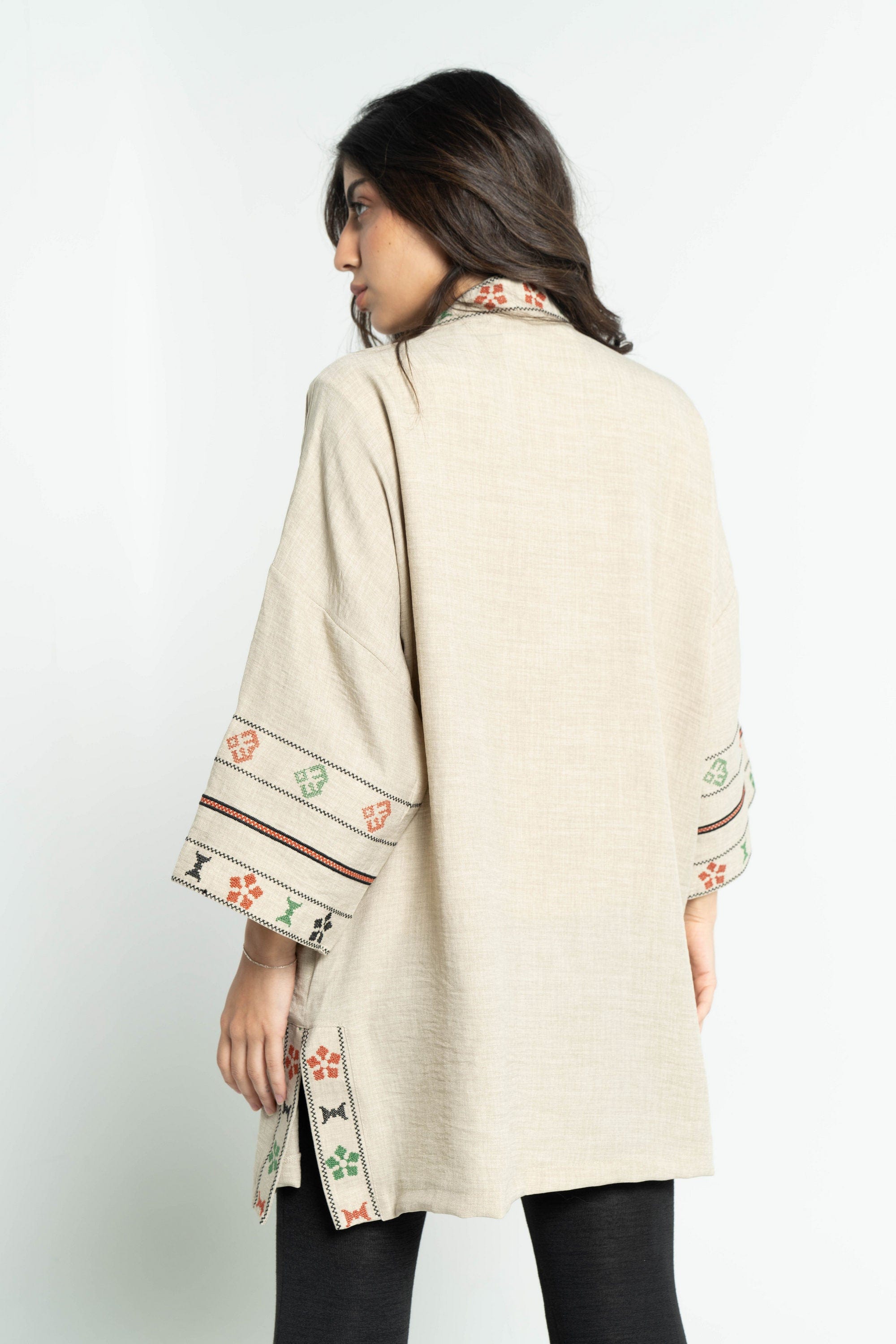 ببل فاشن كيمونو نسائي سادة مشغول من الحواف