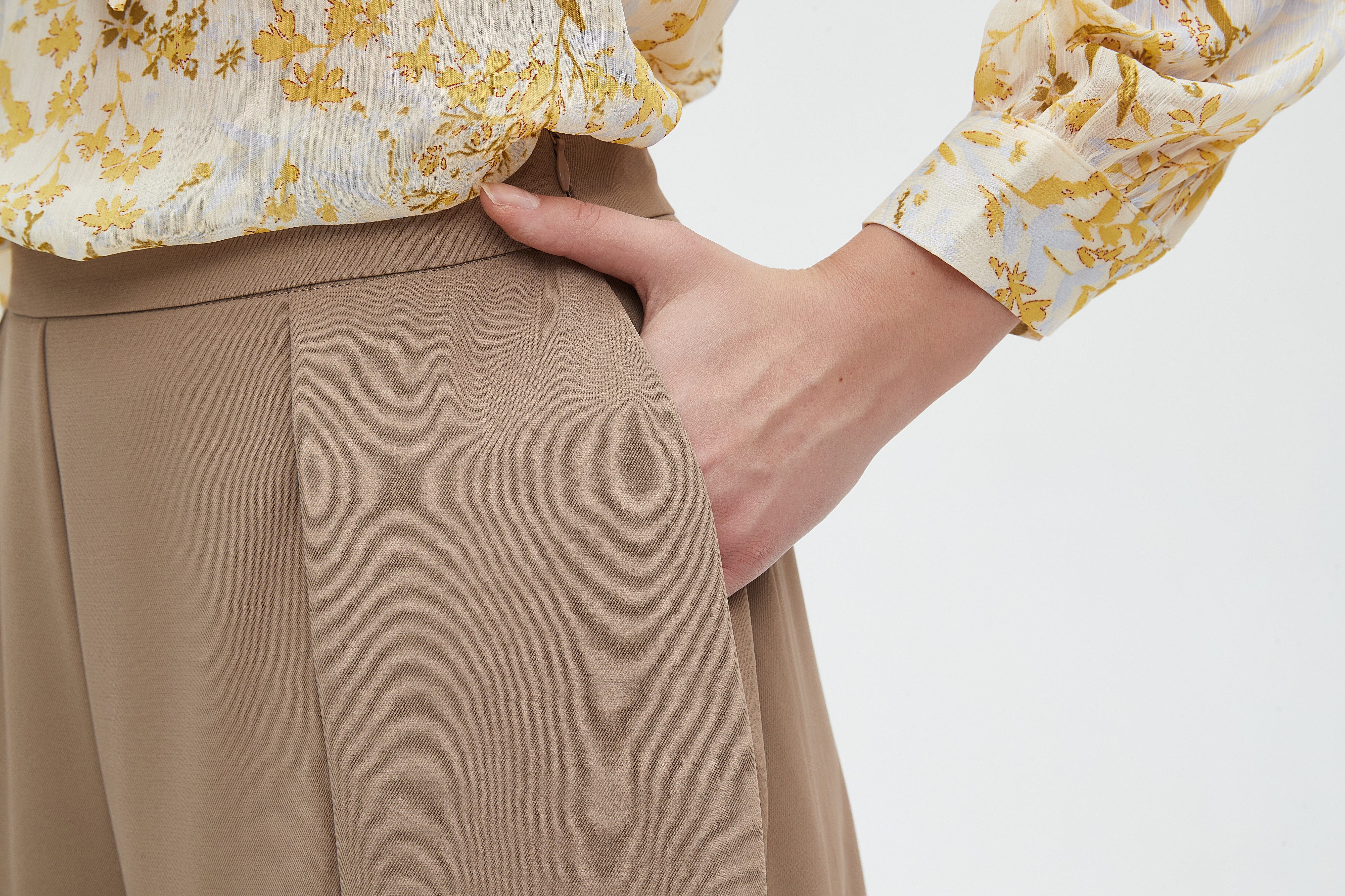 نتشي بنطلون 3/4 واسع سادة نسائي