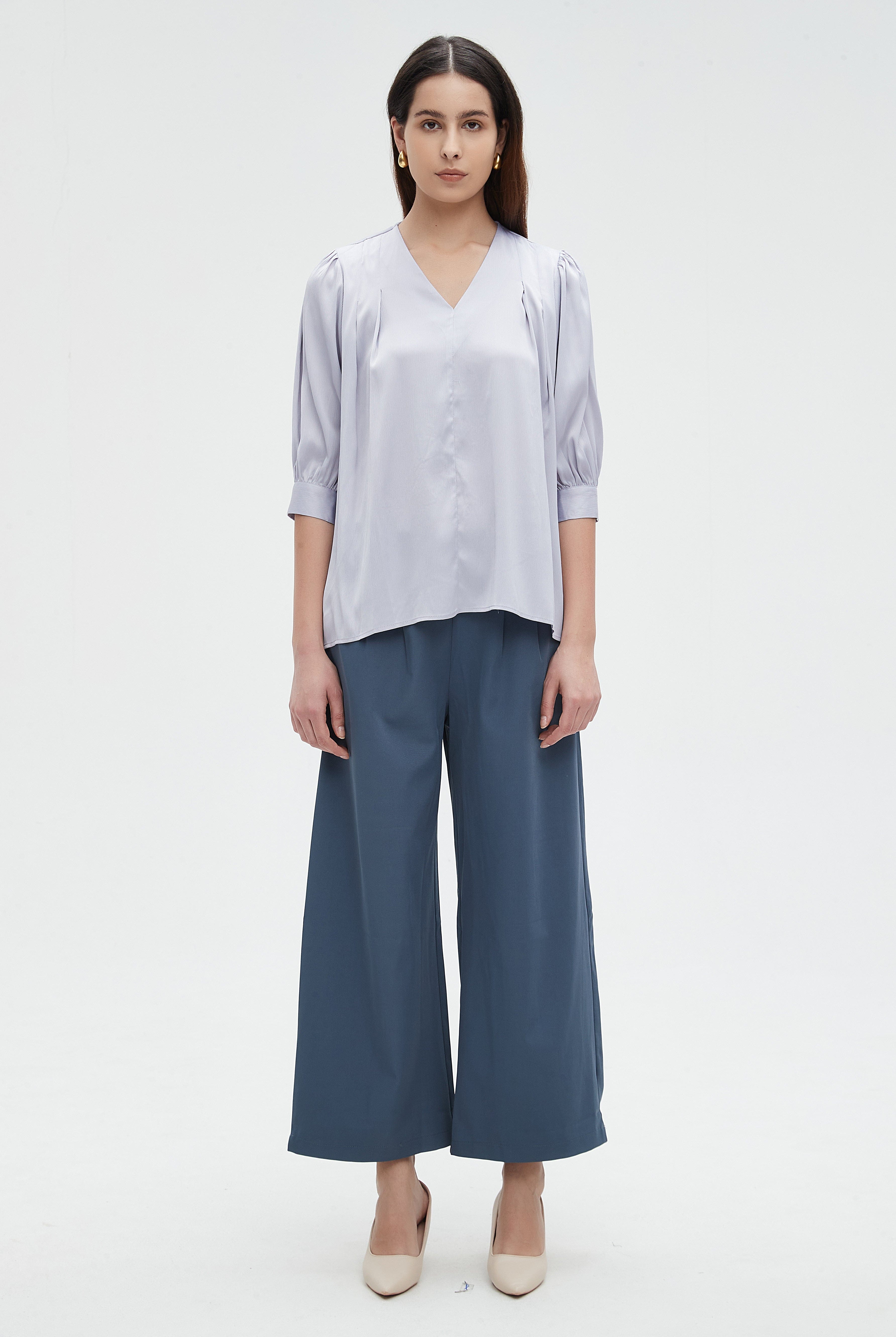 نتشي بلوزة نسائي بفتحه عالرقية 3/4 كم