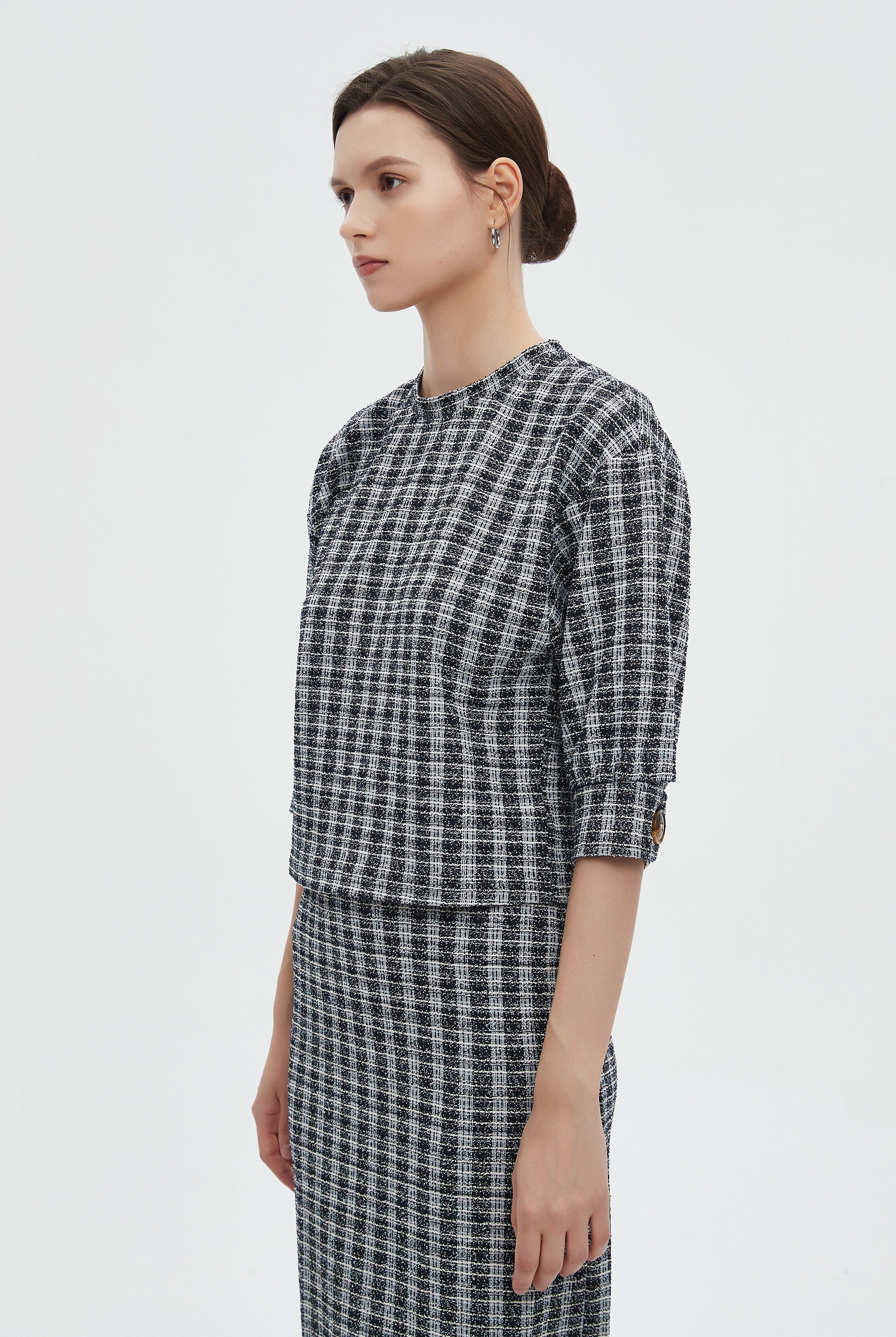 ميكا بلوزة نسائية 3/4 كم مخططة كاروهات برقبة دائرية