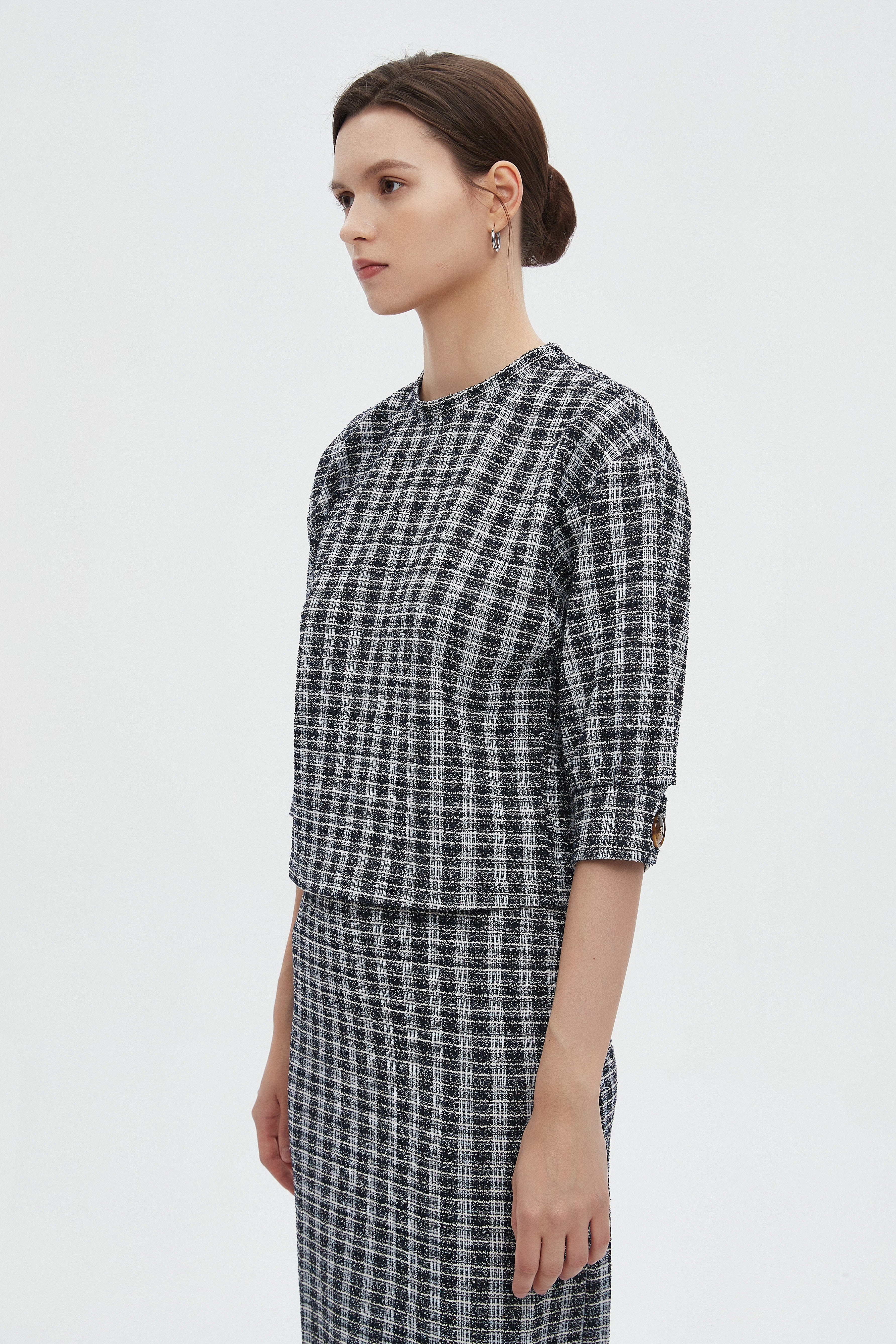 ميكا بلوزة نسائية 3/4 كم مخططة كاروهات برقبة دائرية