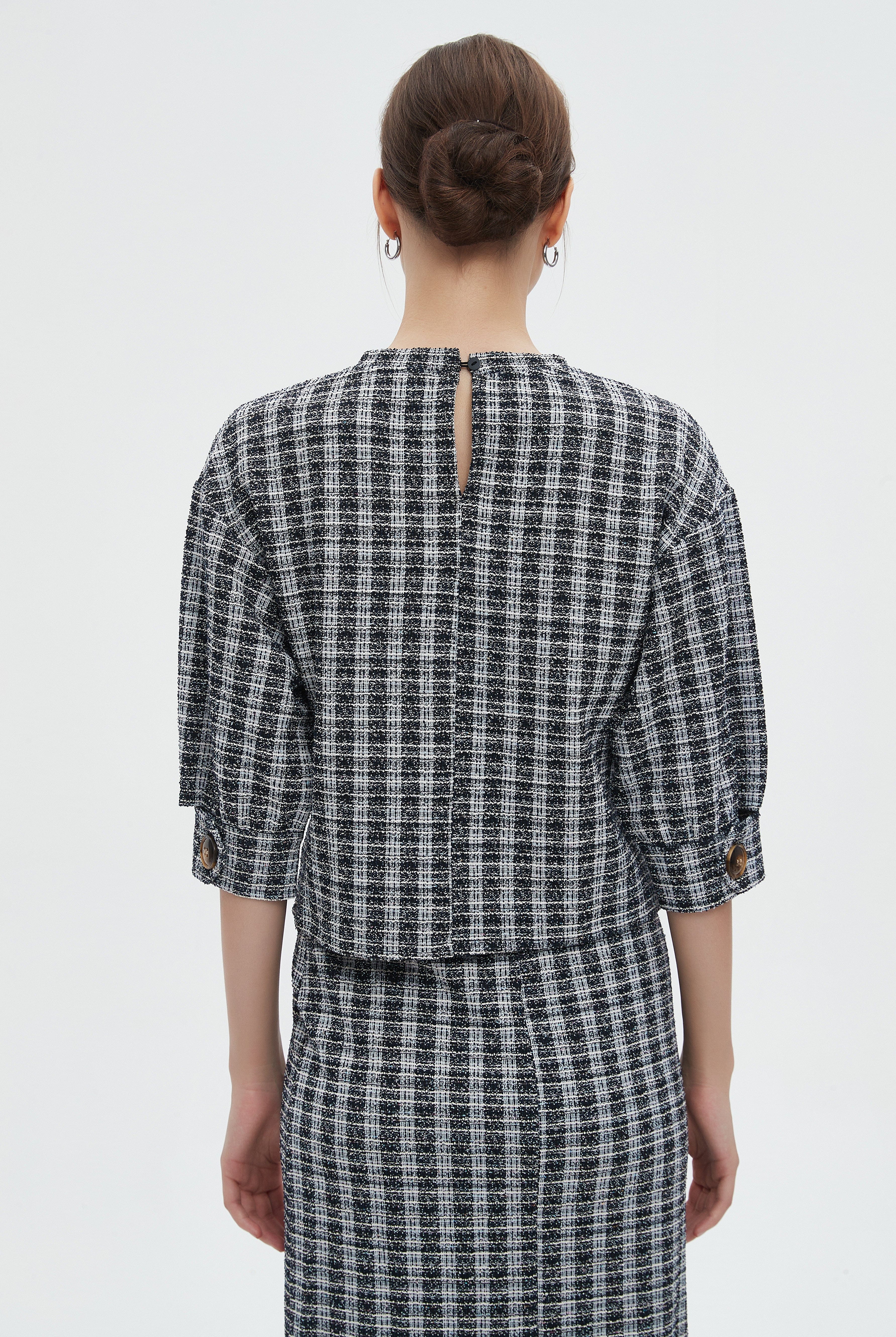 ميكا بلوزة نسائية 3/4 كم مخططة كاروهات برقبة دائرية