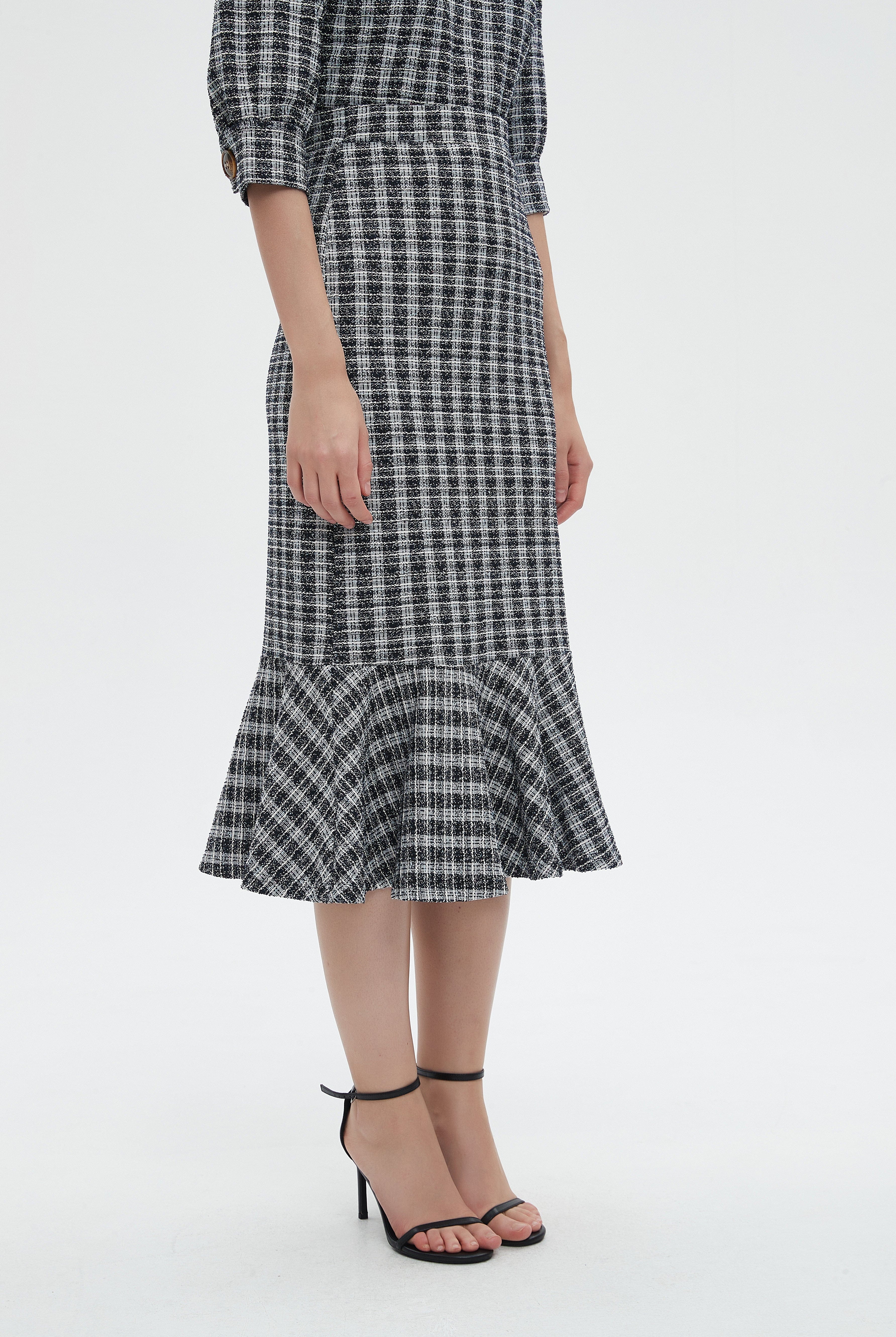 ميكا تنورة نسائية كاروهات بقصة كشكش ميدي