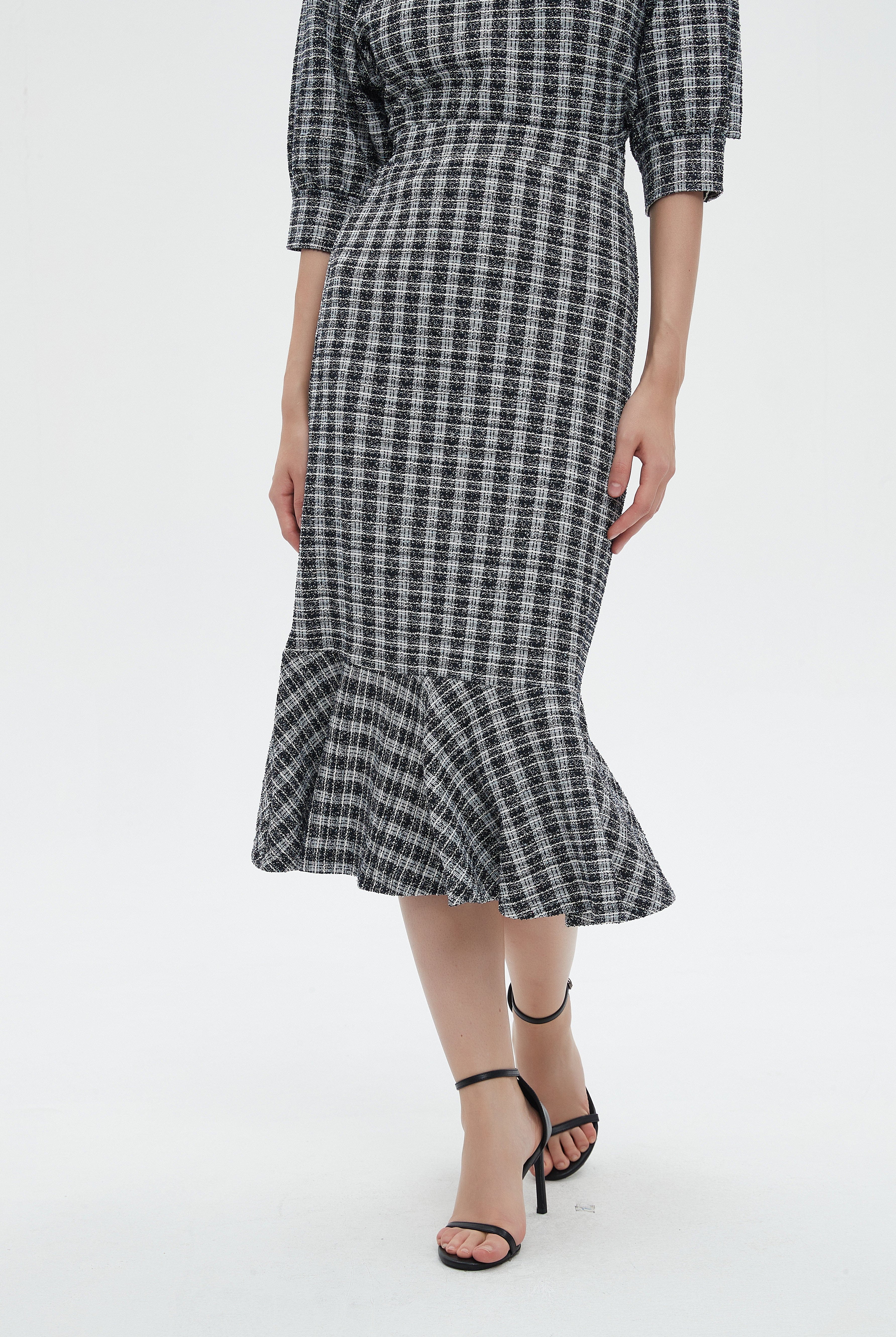 ميكا تنورة نسائية كاروهات بقصة كشكش ميدي