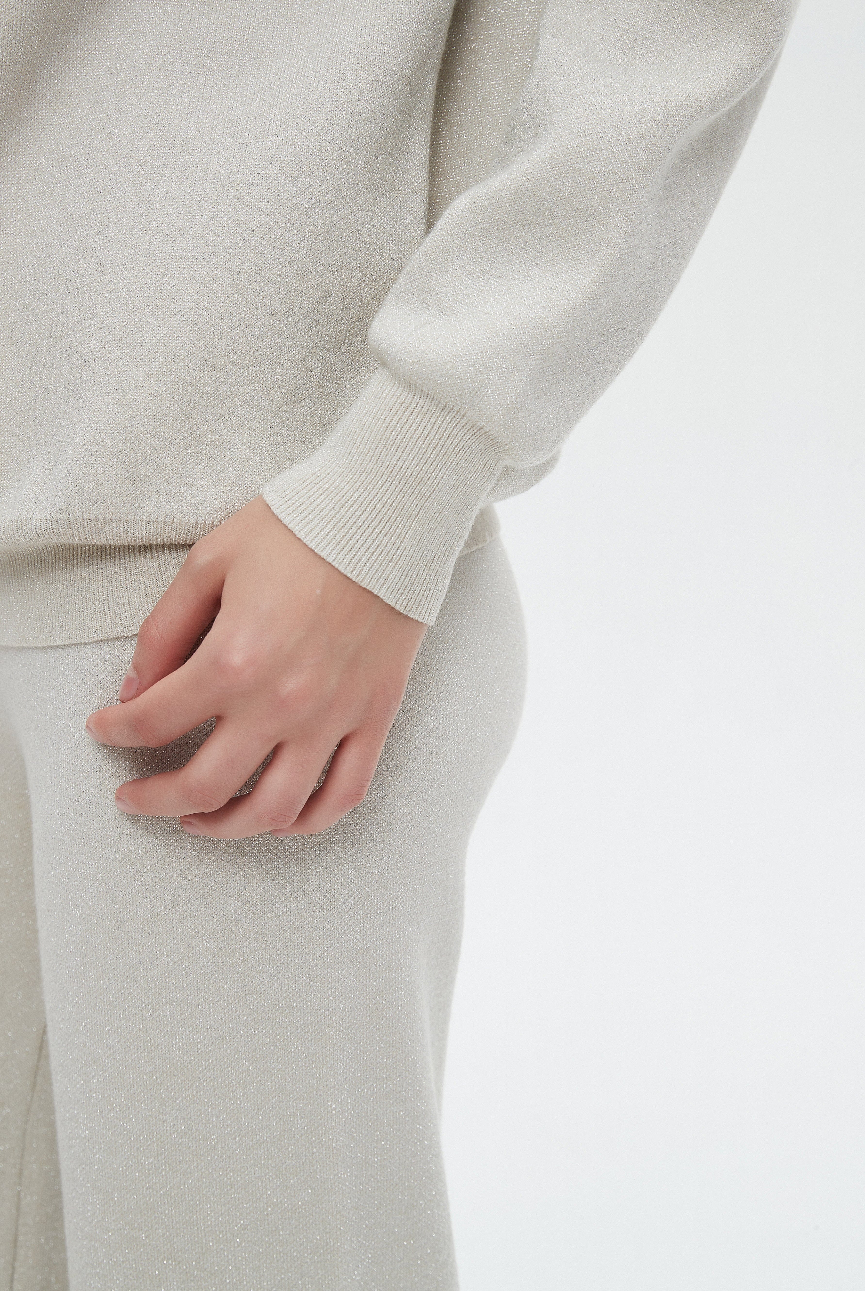 نتشي بلوزة نسائية طويلة بأكمام طويلة للدوام