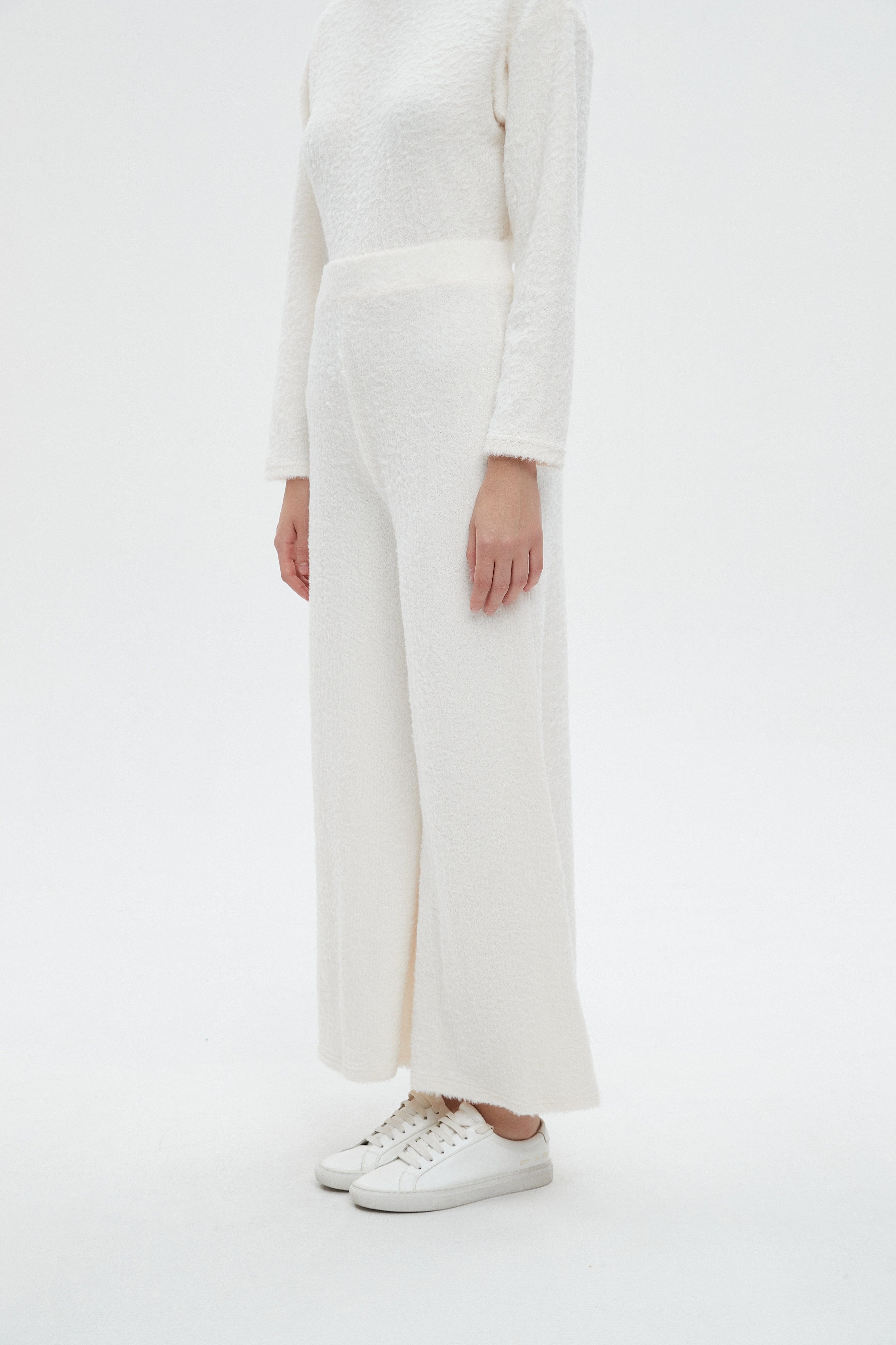 ميكا بنطلون نسائي طويل برجل واسعة سادة