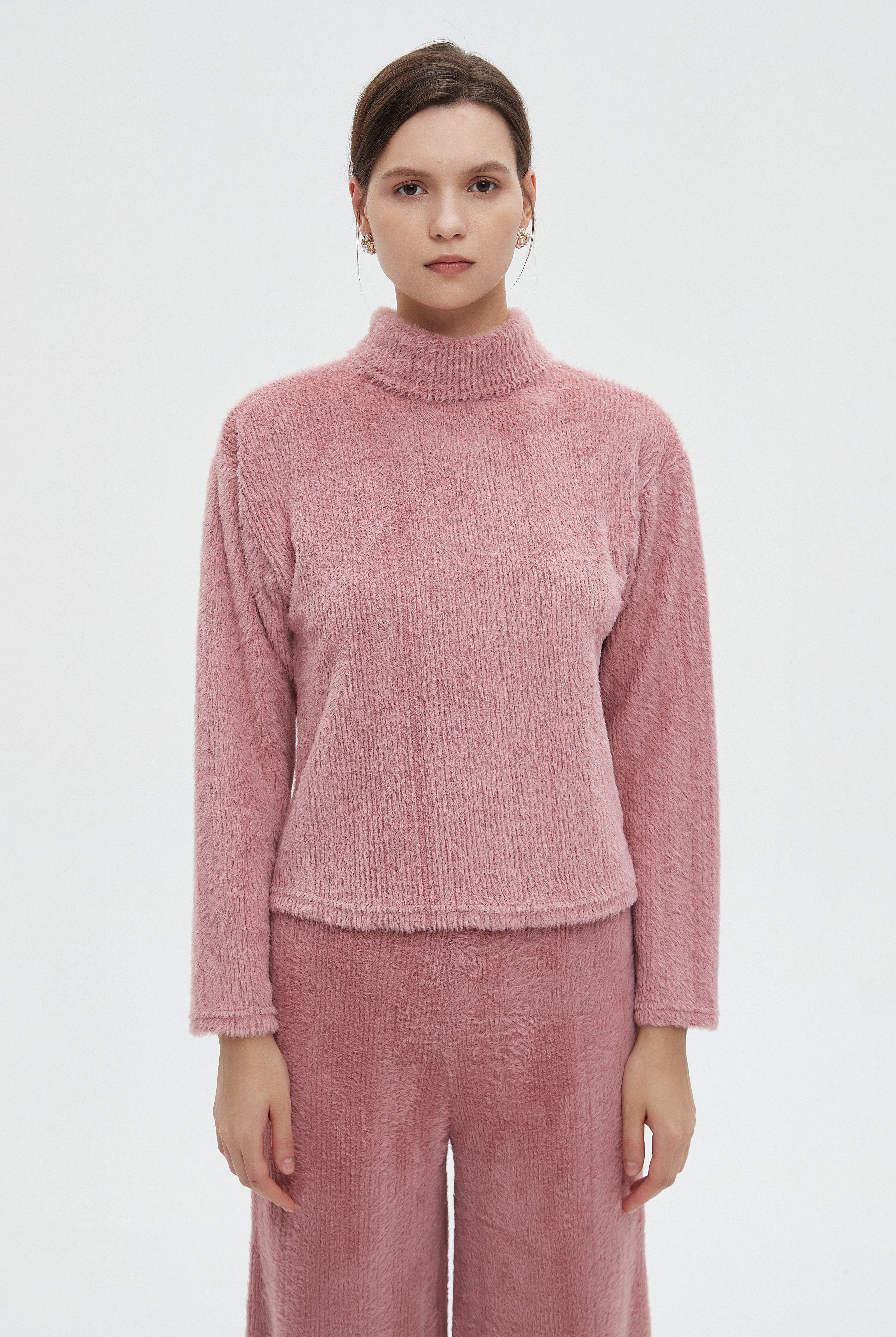 ميكا بلوزة نسائية سادة شتوي باكمام طويلة ورقبة عالية