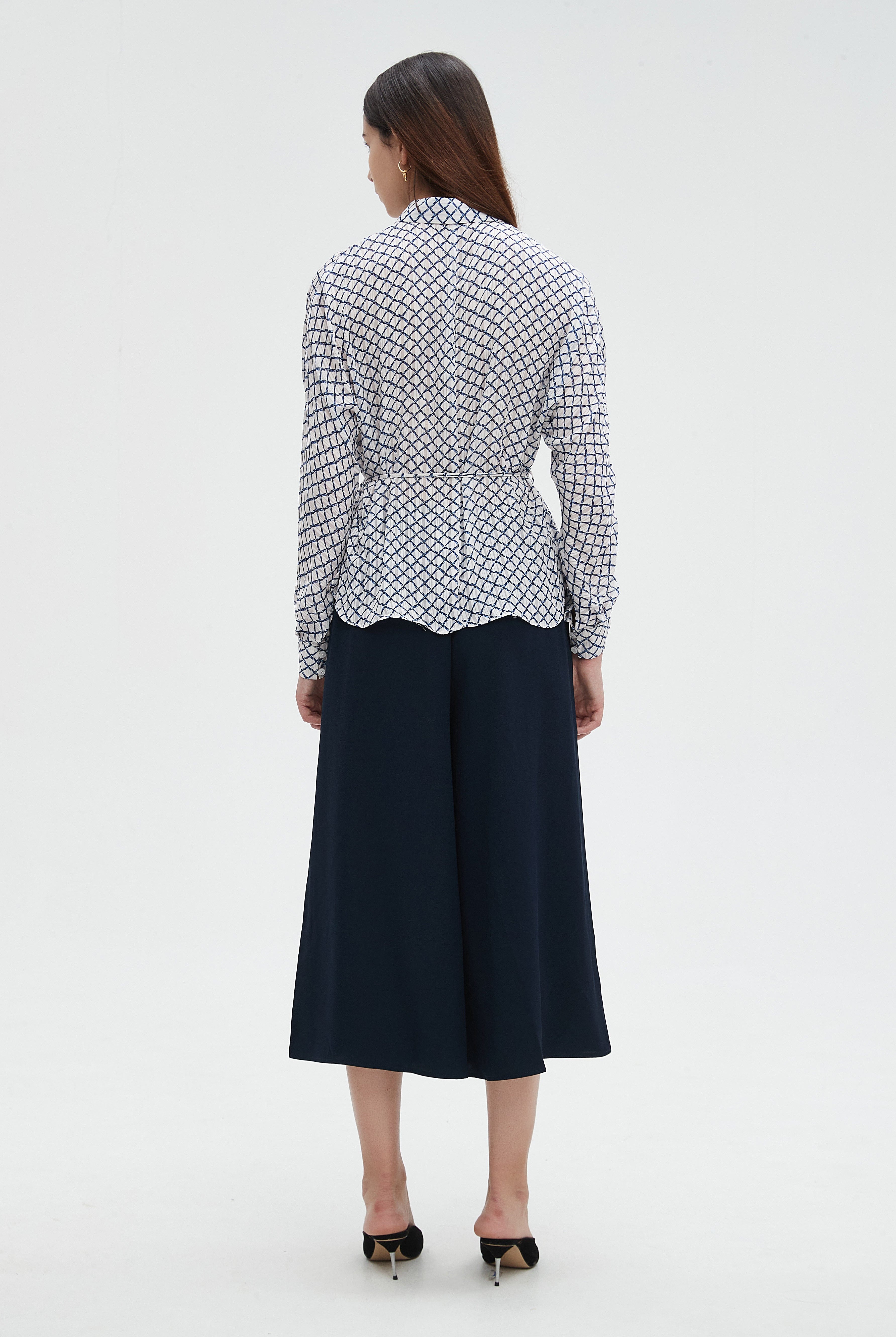 نتشي بنطلون نسائي 3/4 واسع ساده