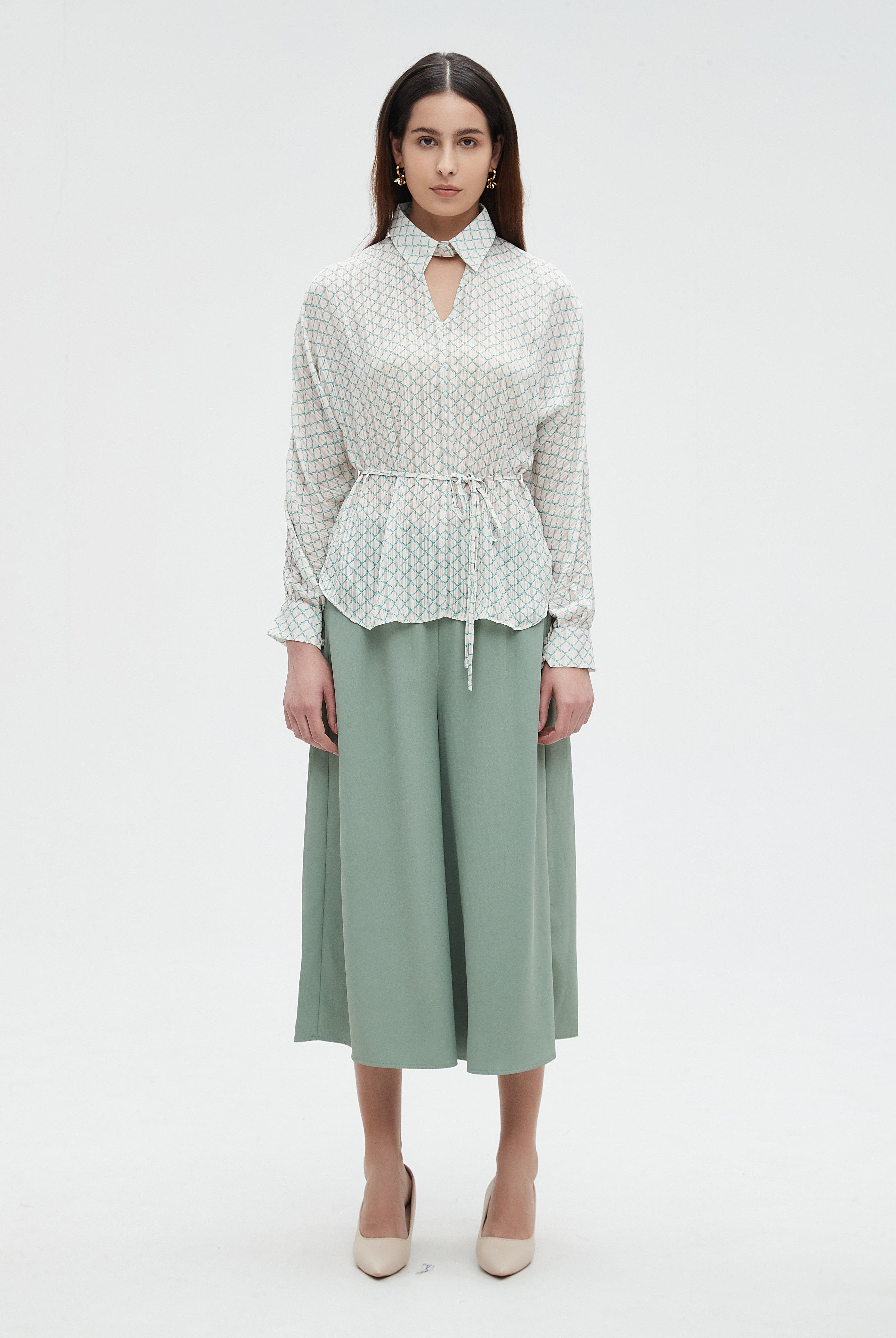 نتشي بلوزة نسائي كم طويل بياقة منفصله وحزام على الخصر